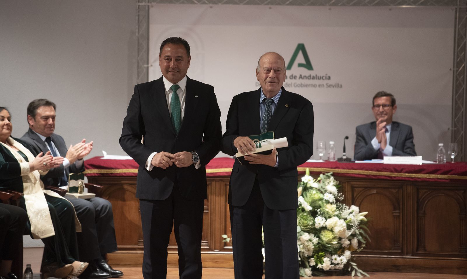 Las imágenes del acto de entrega de galardones Bandera de Andalucía en la provincia de Sevilla