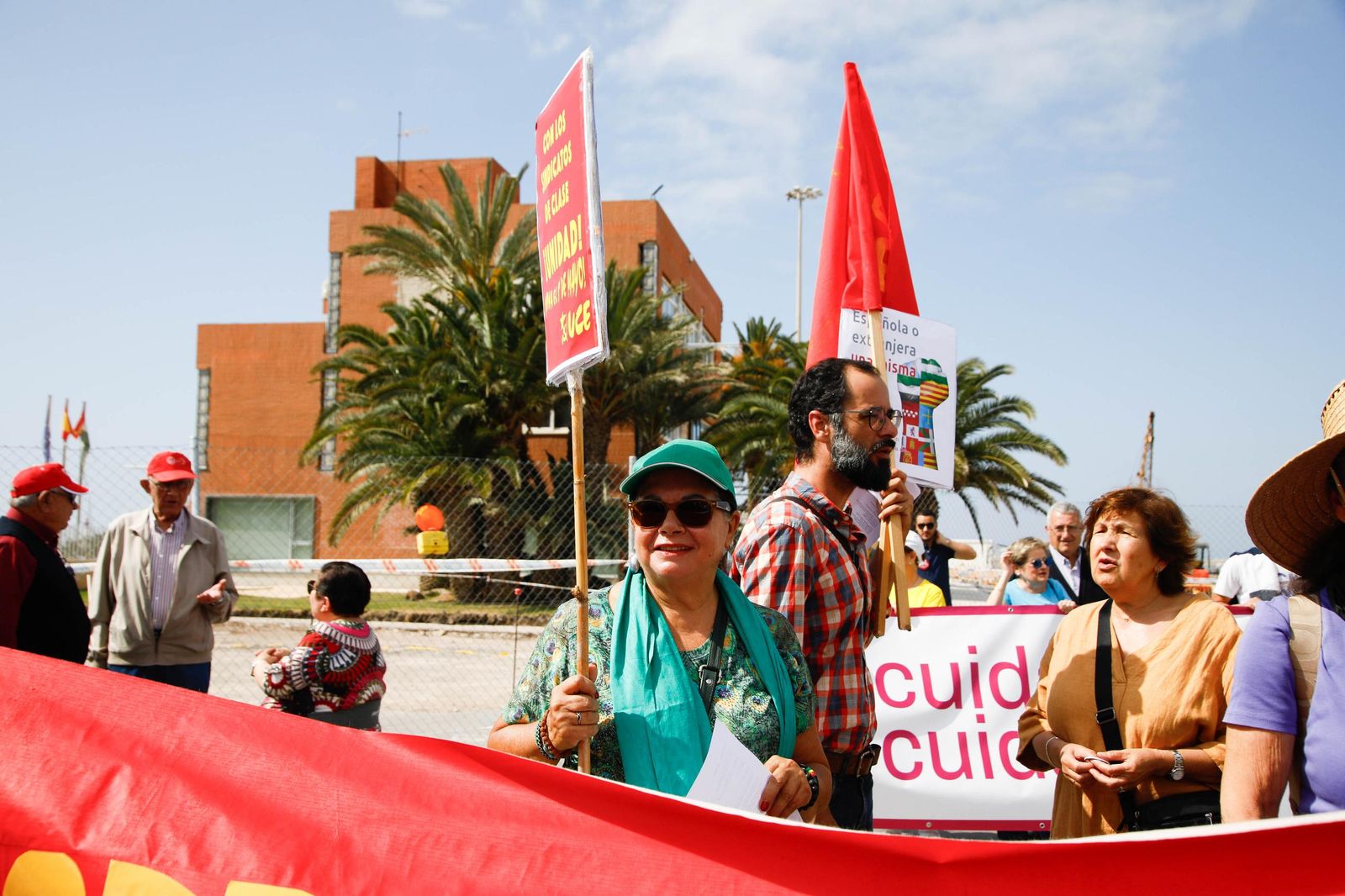 Las imágenes de la manifestaciones del 1 mayo en Almería, Día del Trabajador
