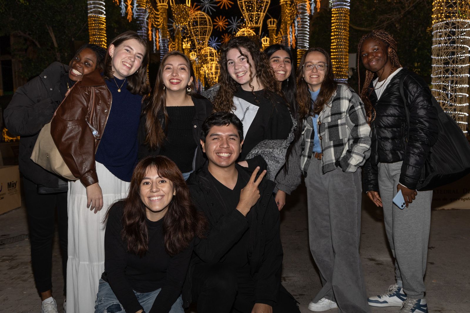 Jaén enciende su Navidad con sus habitantes echados a la calle