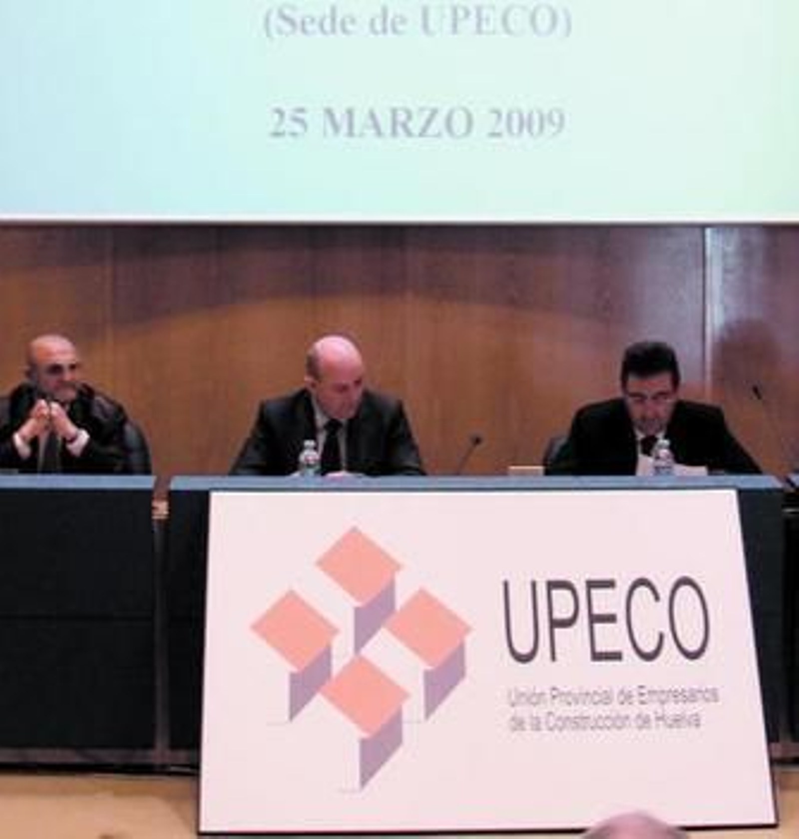 Mesa presidencial de la Asambleas General de Upeco.