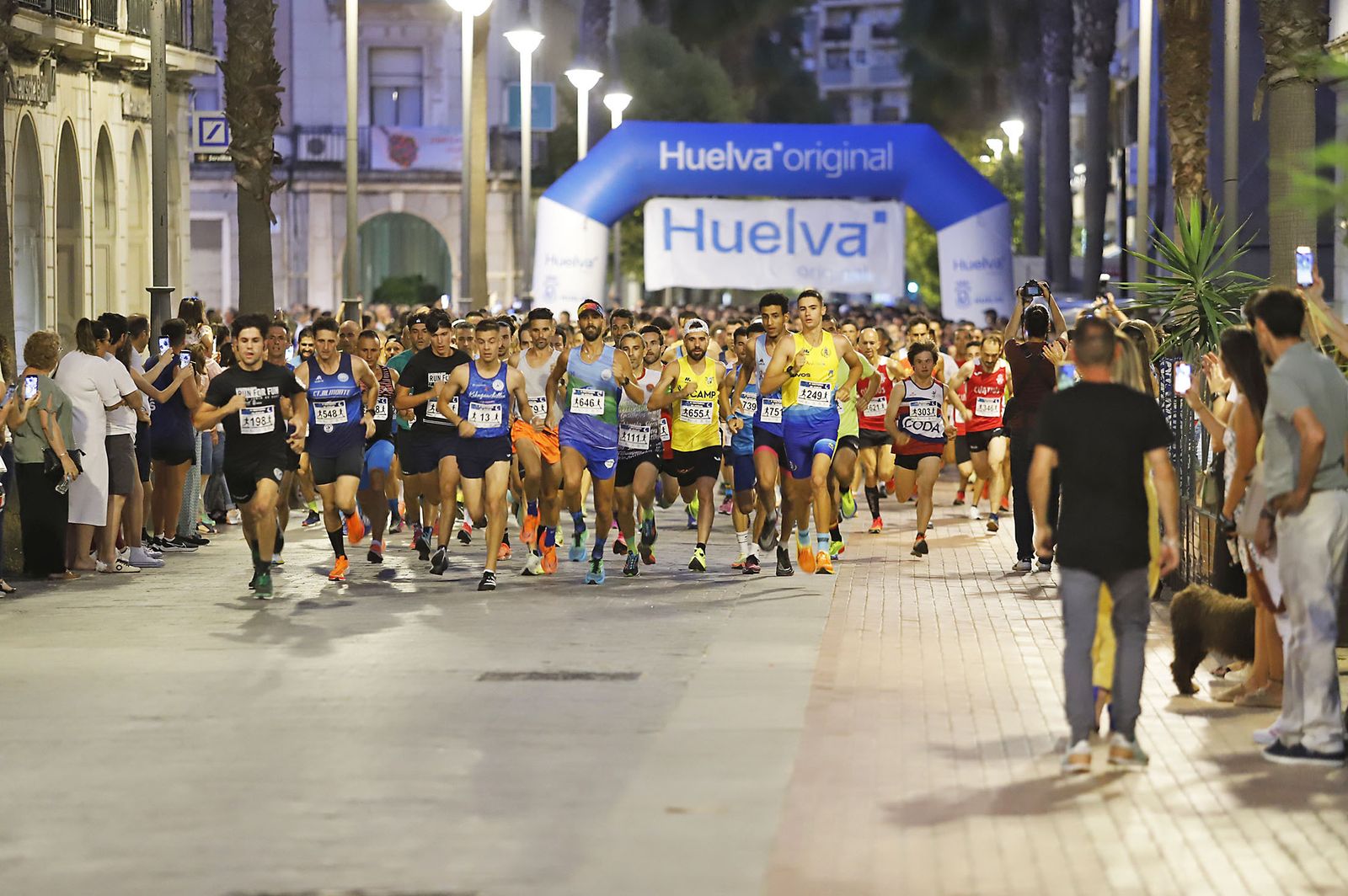 Imágenes de la Carrera Nocturna de Huelva
