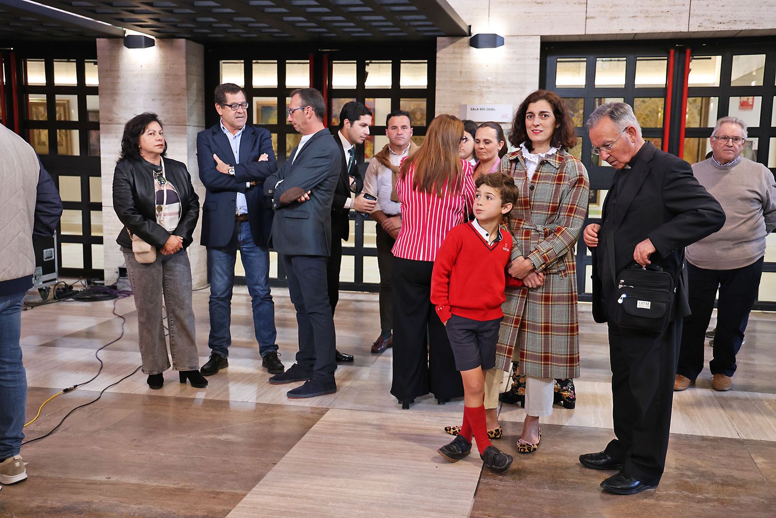 Imágenes de la inauguración de la exposición 'Sueños de Rocío. Carteles de Romería'.