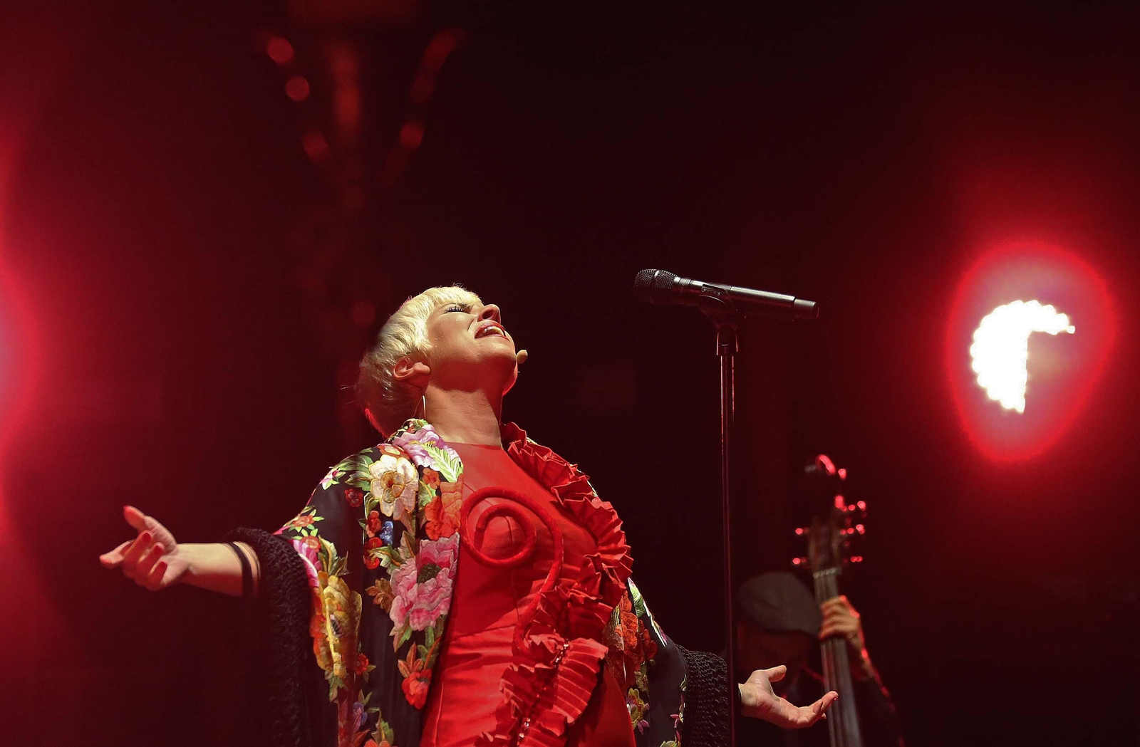 Fotos del concierto de Pasión Vega en La Línea