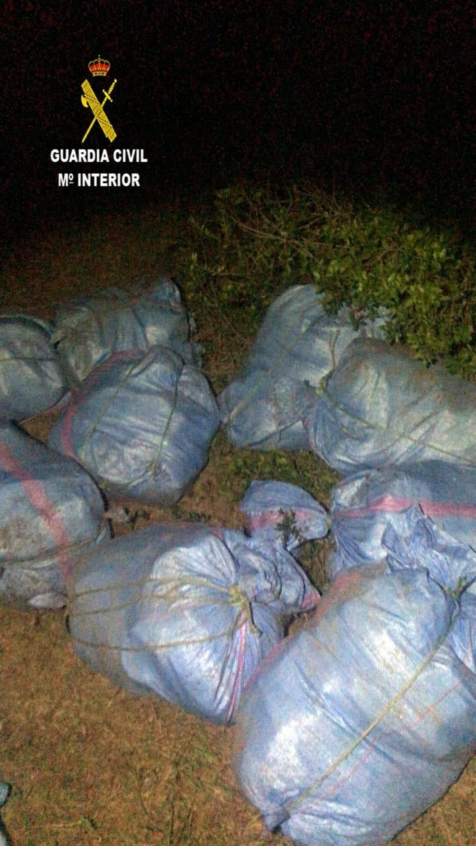 Varios fardos de droga intervenidos en Tarifa.