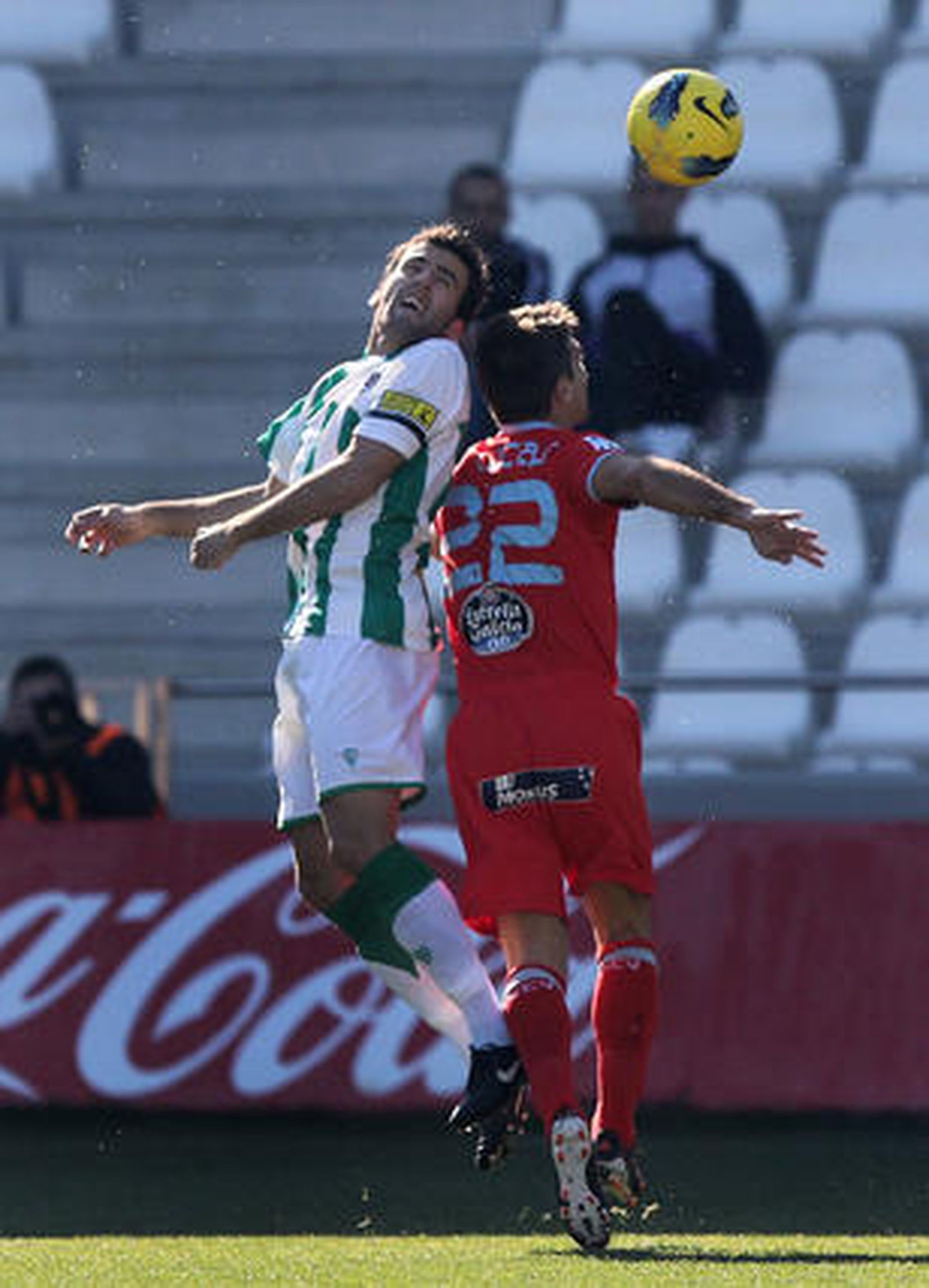 El Córdoba no puede coronar con una victoria su dominio ante el Celta de Vigo en el Arcángel (0-0). / José Martínez