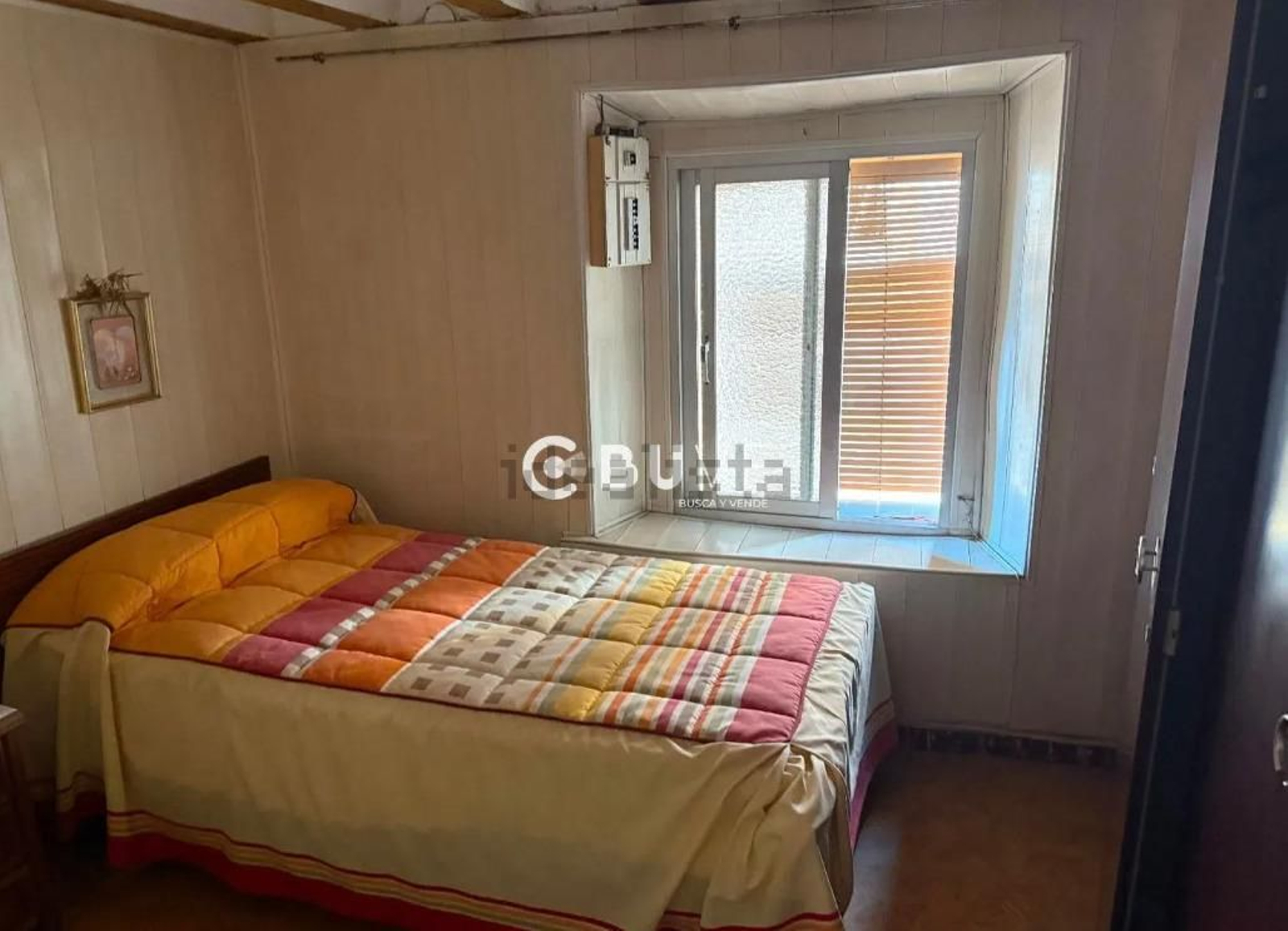 Una de las habitaciones del inmueble