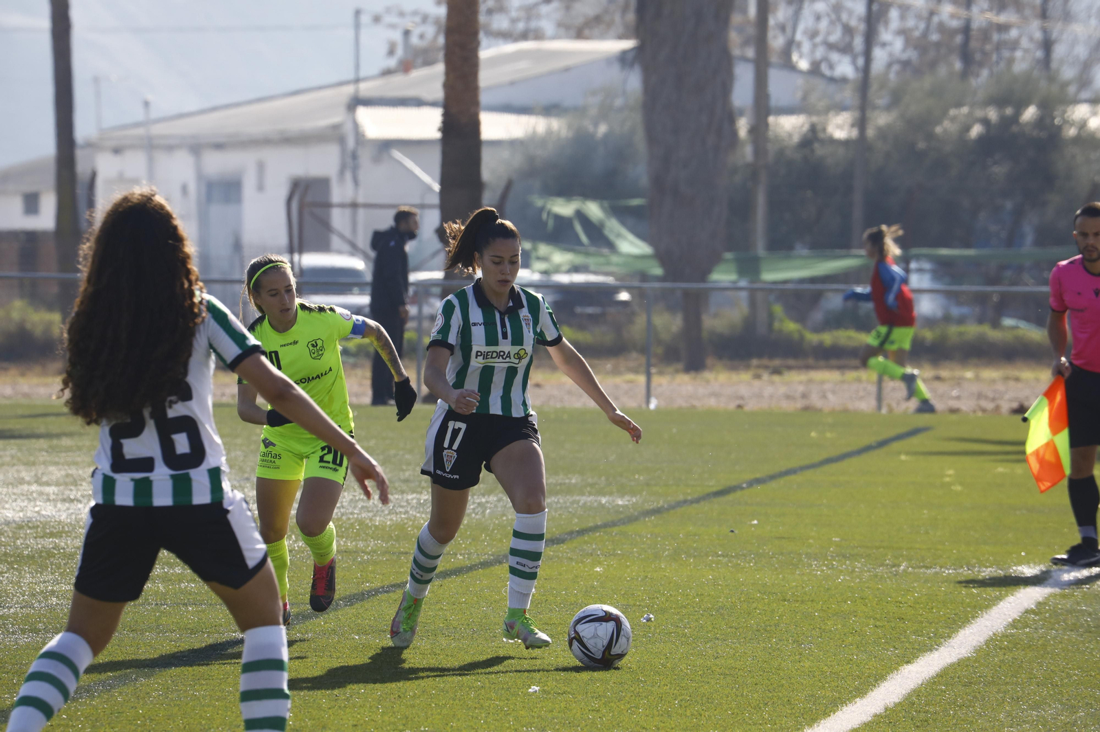 Las imágenes del derbi cordobés femenino entre el Córdoba y el Pozoalbense