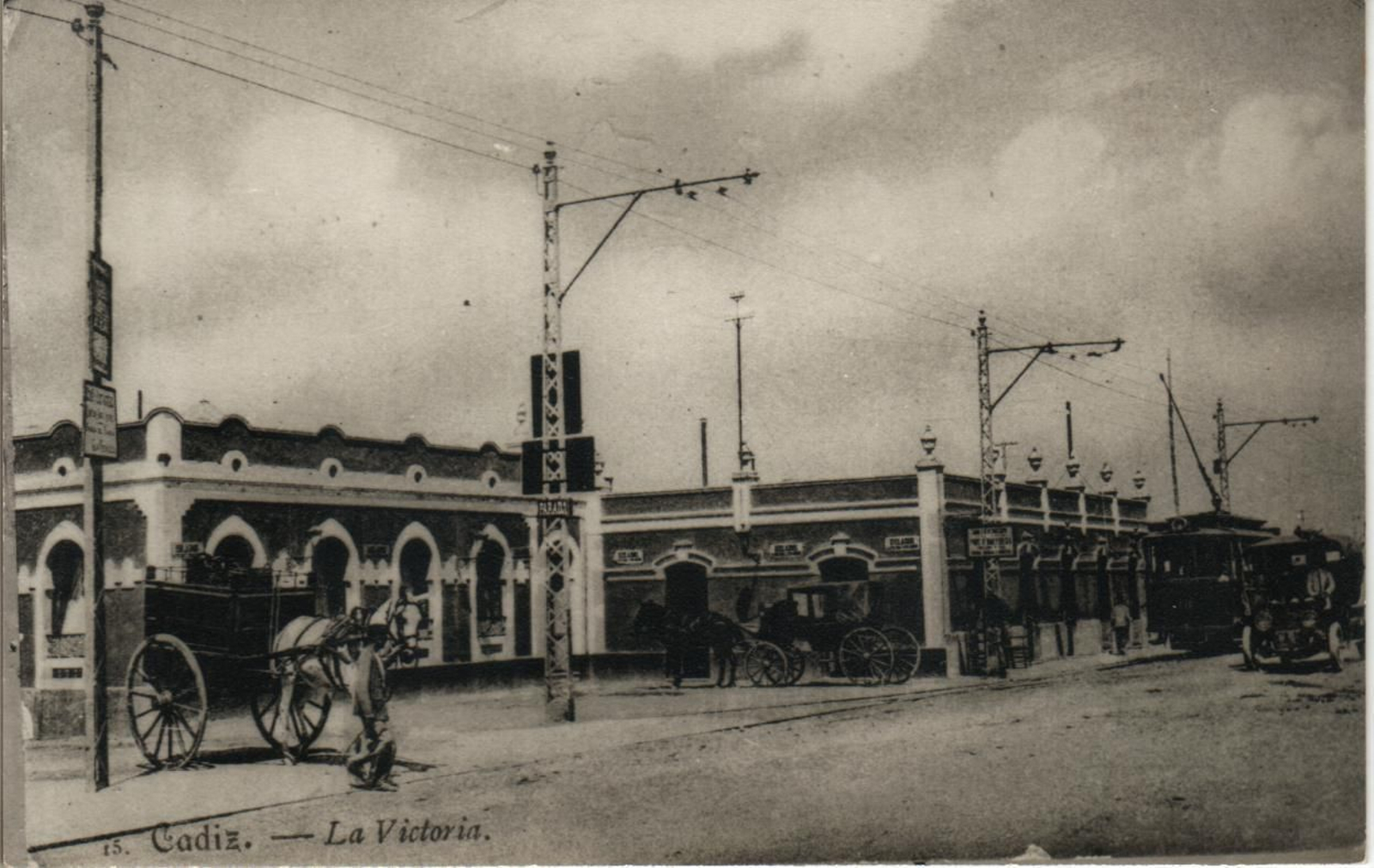 Imágenes sorprendentes de la historia de la avenida de Cádiz