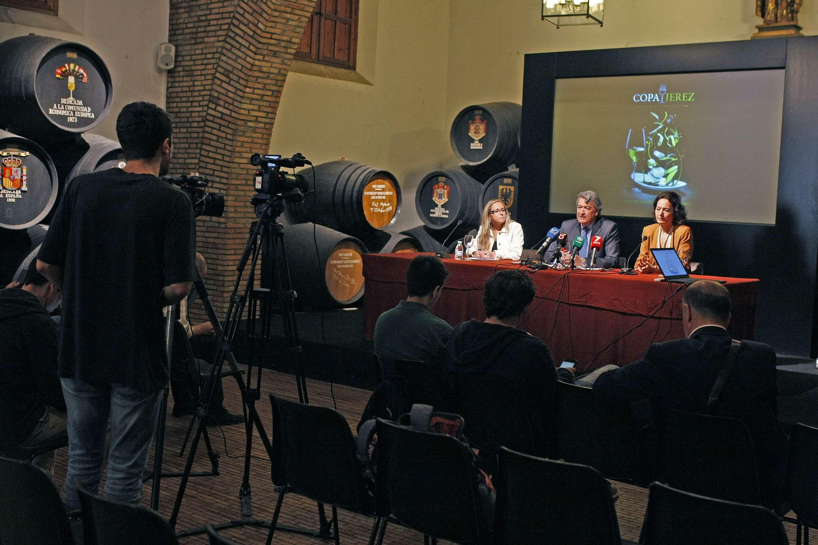 Responsables del Consejo Regulador y Fedejerez, en la presentación del programa de Copa Jerez Forum & Competition.