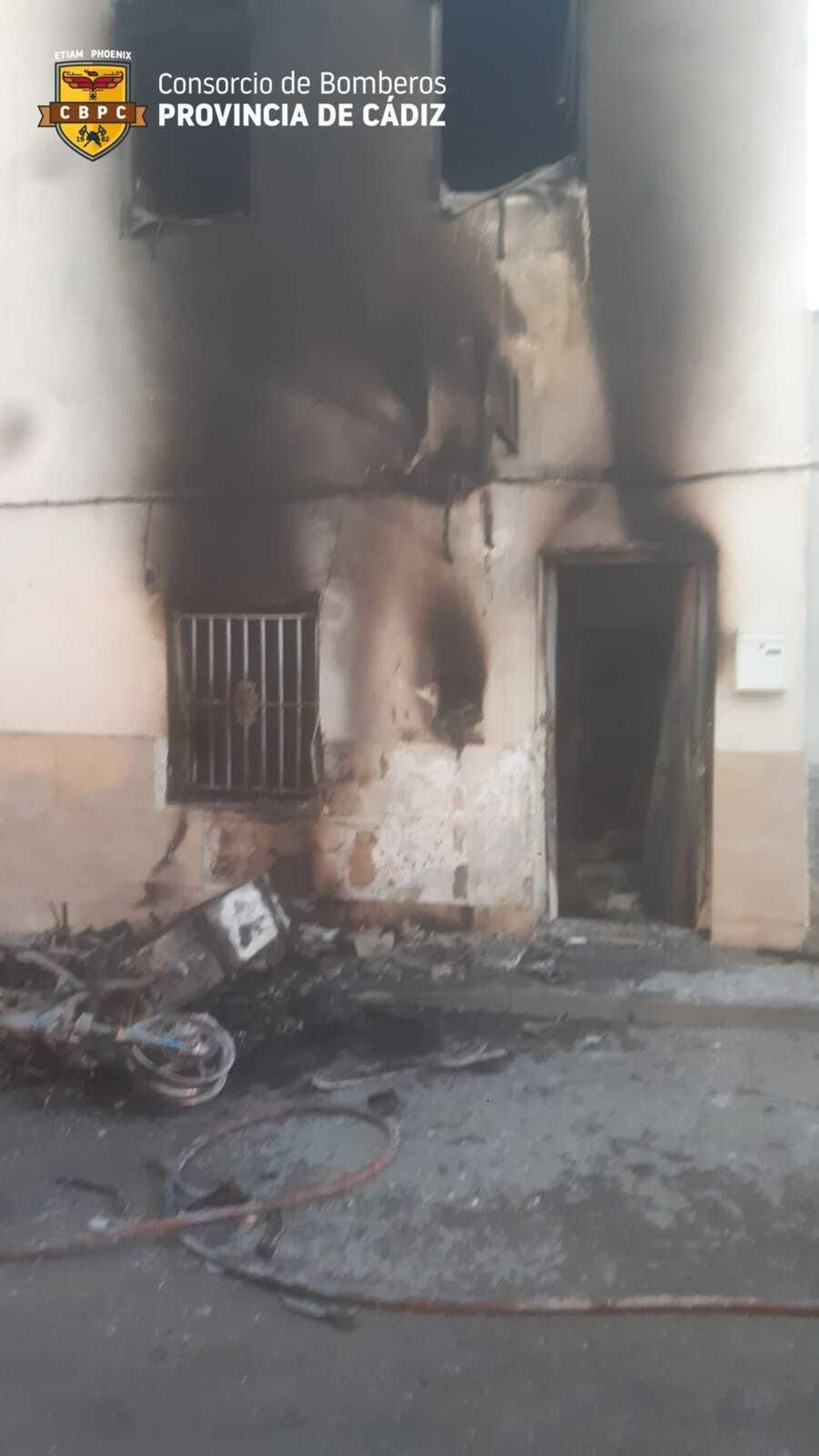 Las motos que originaron el incendio. Las motos que originaron el incendio.