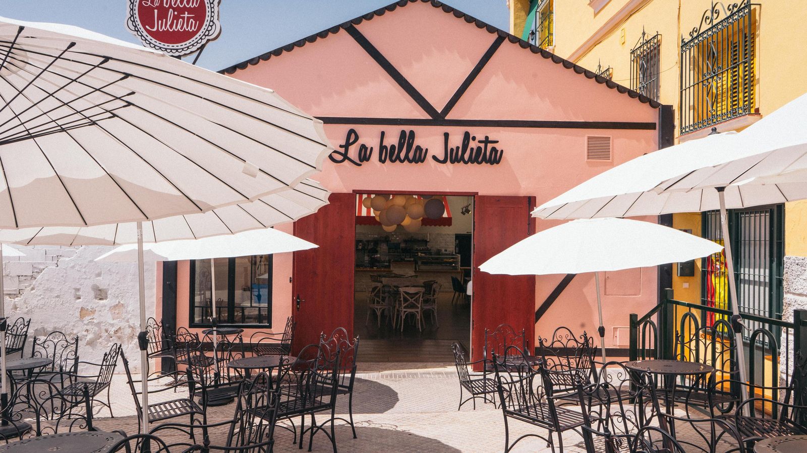 La cafetería La Bella Julieta  de Torre del Mar.