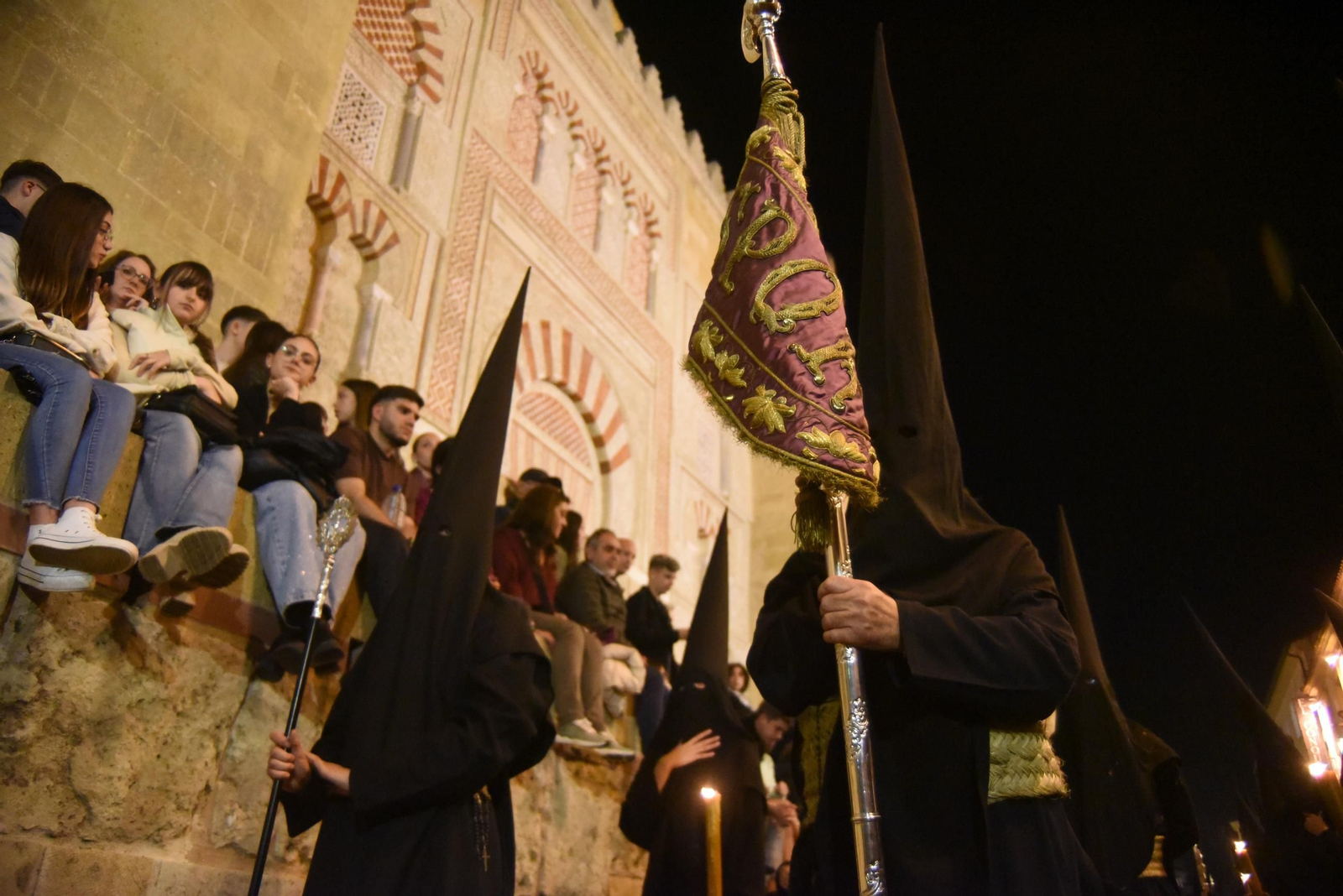 La procesión de la Expiración en este Viernes Santo de Córdoba, en imágenes