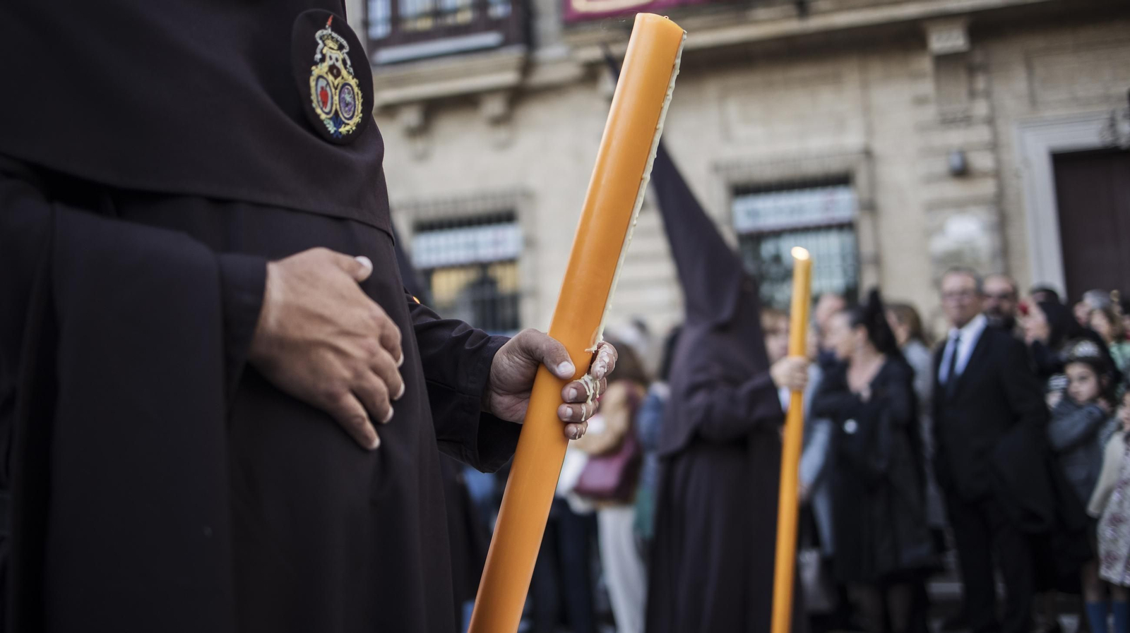 Imágenes de la Hermandad de La Vera-Cruz en el Jueves Santo de Jerez 2025
