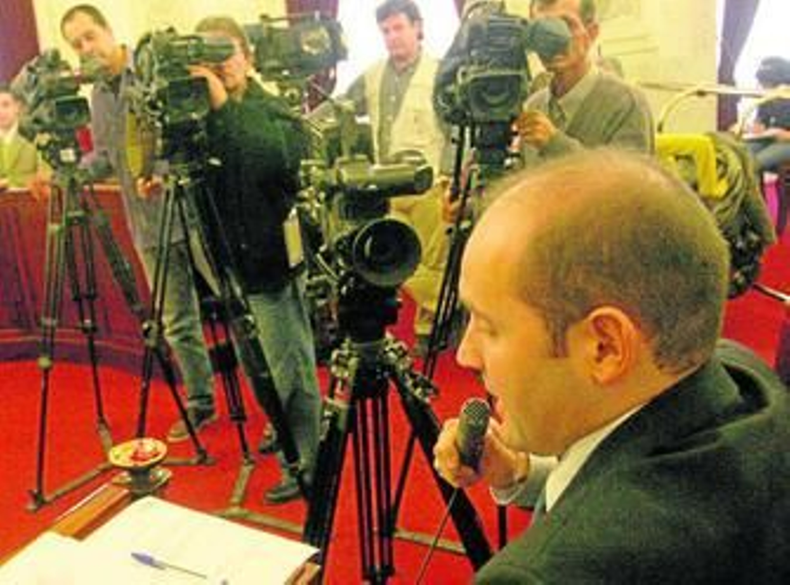 Juan José Ortiz interviene en un pleno municipal.