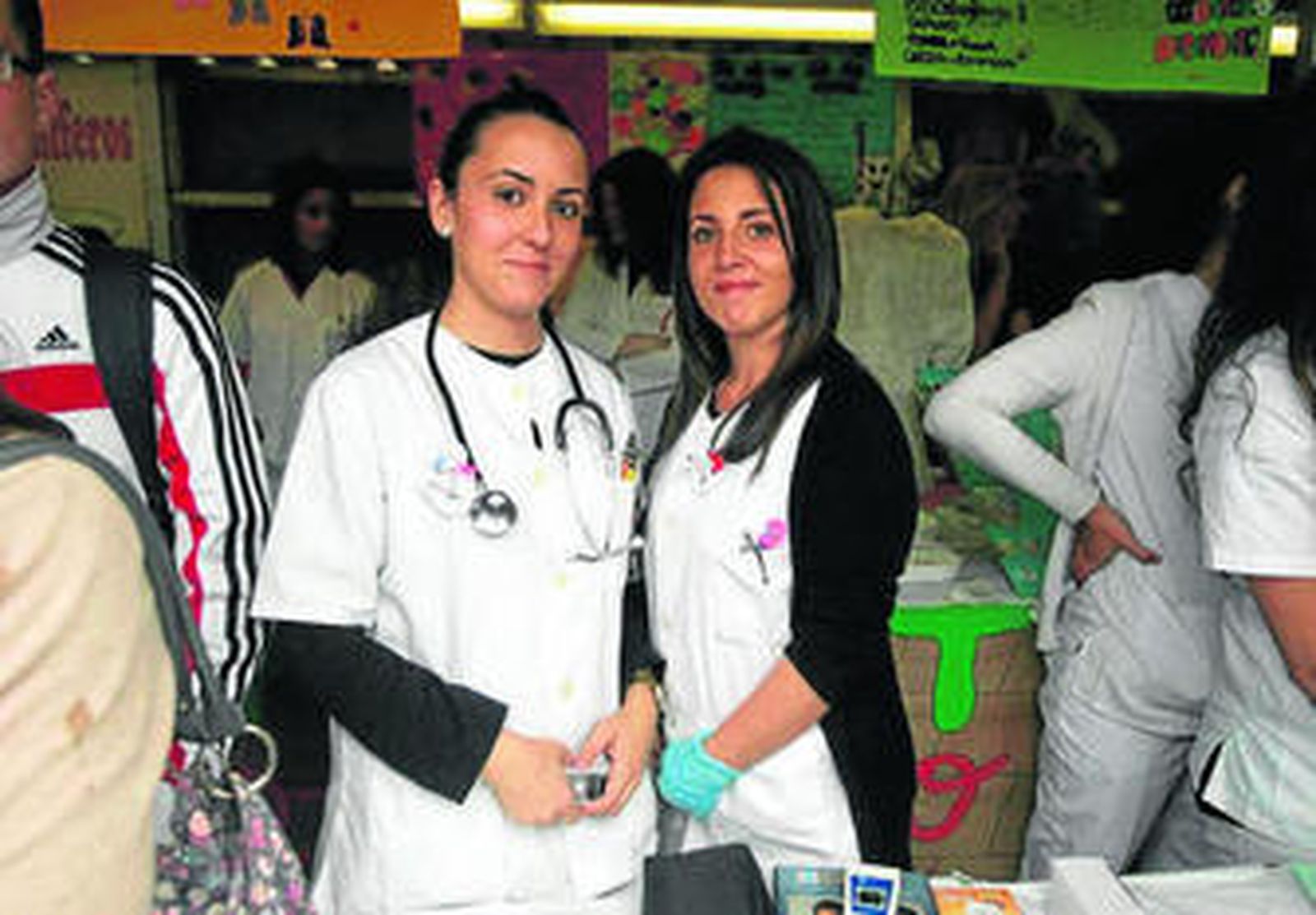 Auxiliares de Enfermería, por solidaridad o vocación