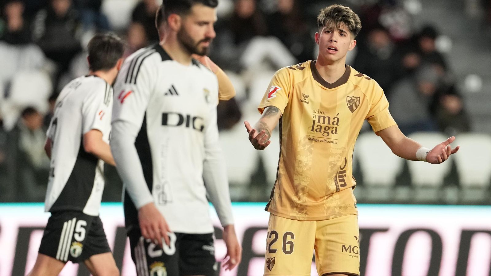 El Burgos-Málaga CF, en fotos