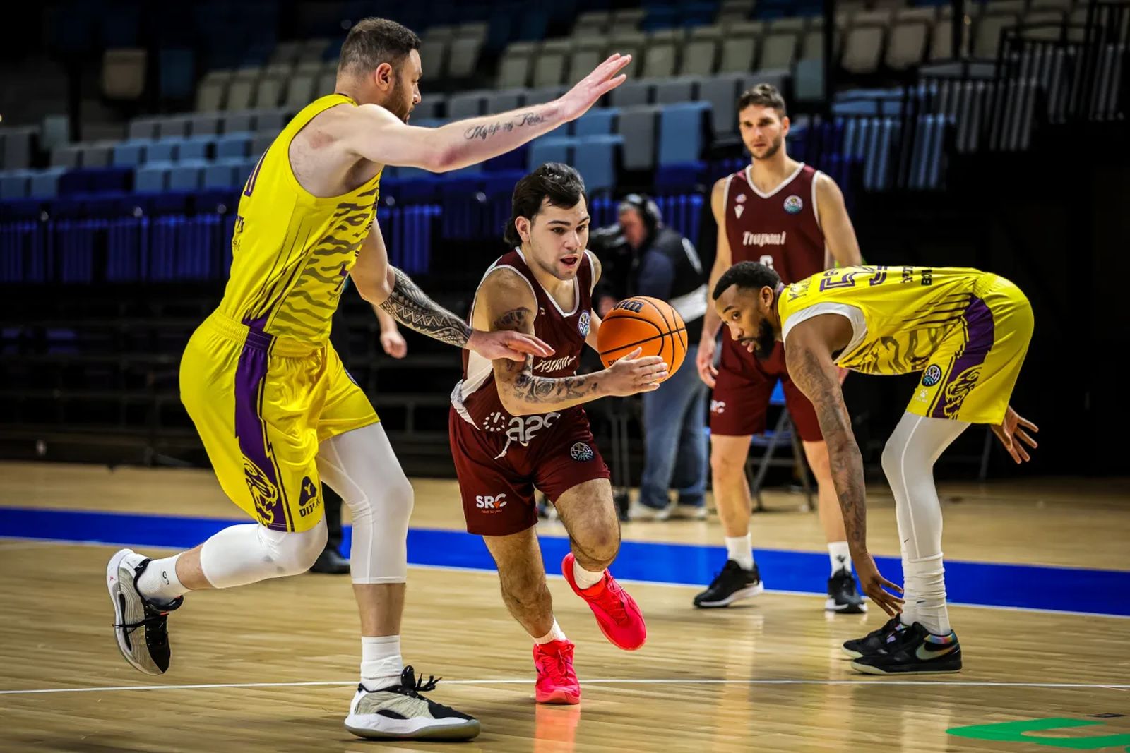 El Valencia, próximo rival del Unicaja, arrasa en Belgrado (89-106)