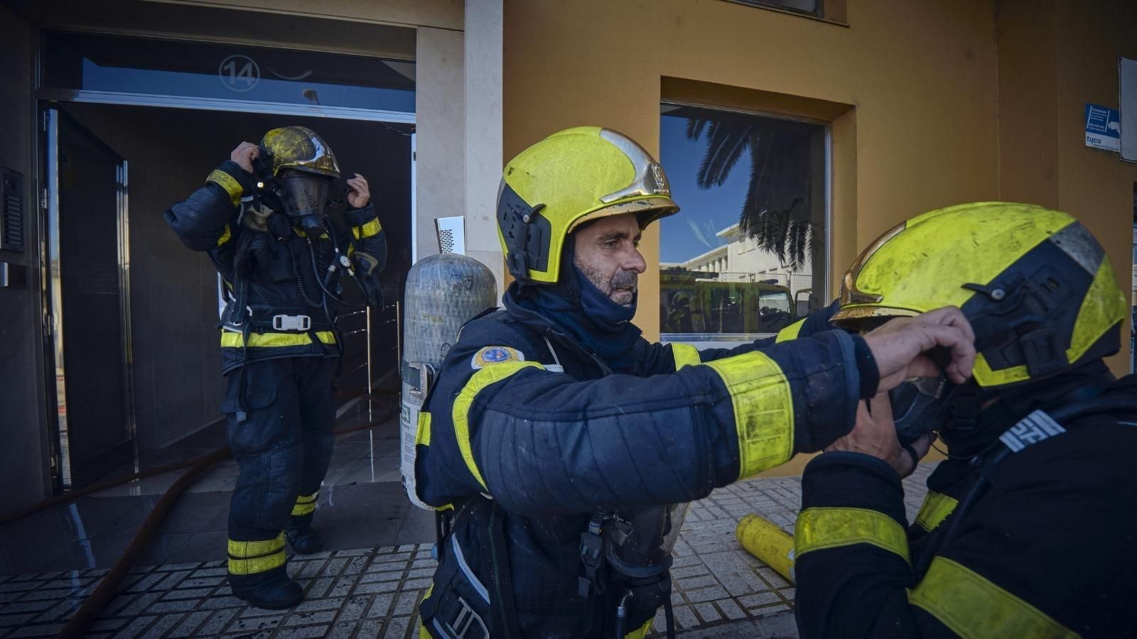 Incendio en una vivienda de la Barriada de la Paz