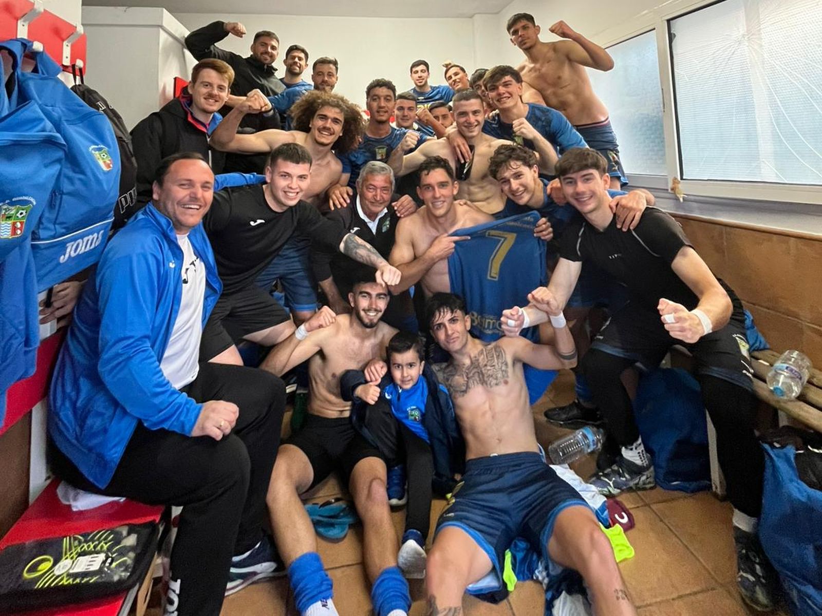 El Guadalcacín superó 1-2 al Guadiaro y es segundo.