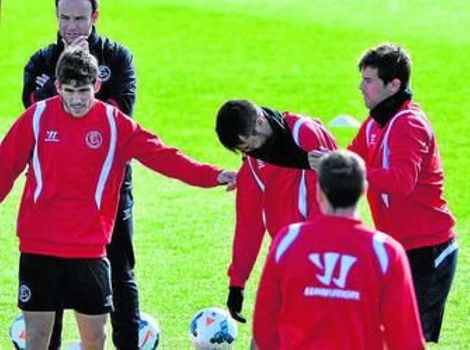 Coke, que el domingo regresará al once por Figueiras, junto a Jairo.