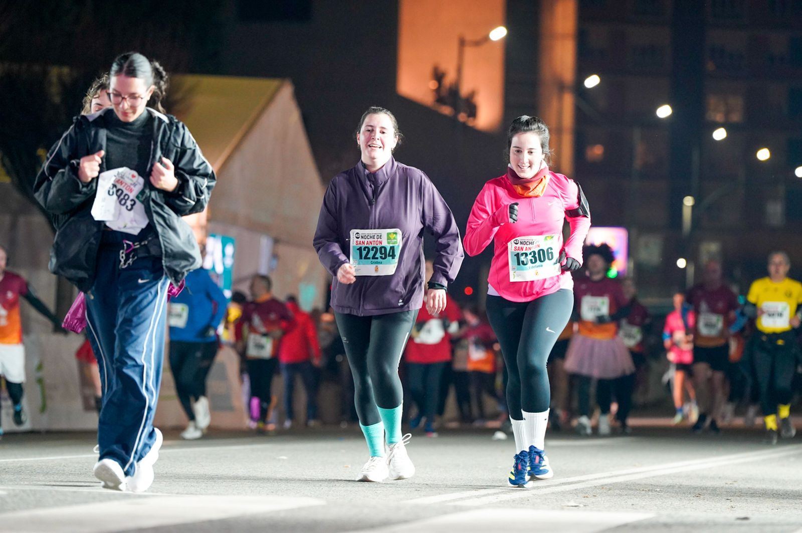 En imágenes: búscate en tu llegada a meta de la Carrera de San Antón 2026 (2)