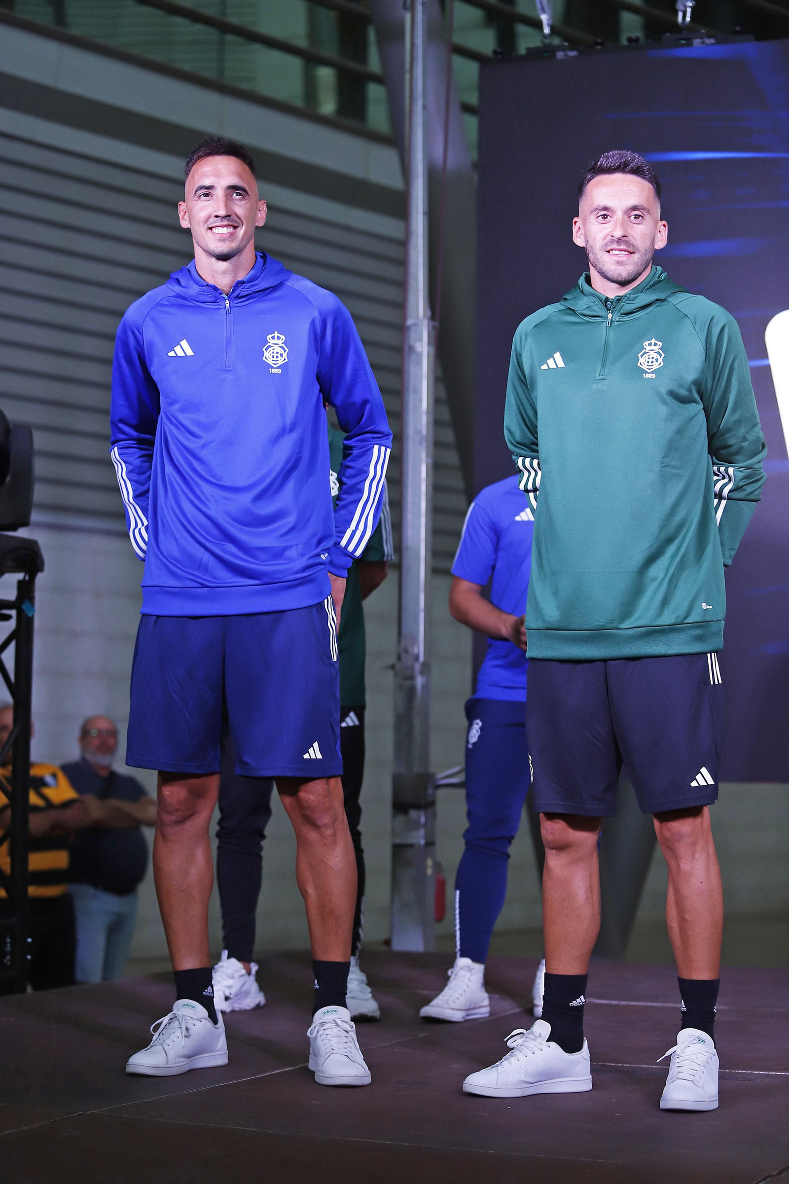 Imágenes de las nuevas equipaciones del Recreativo de Huelva para la temporada 2023/24