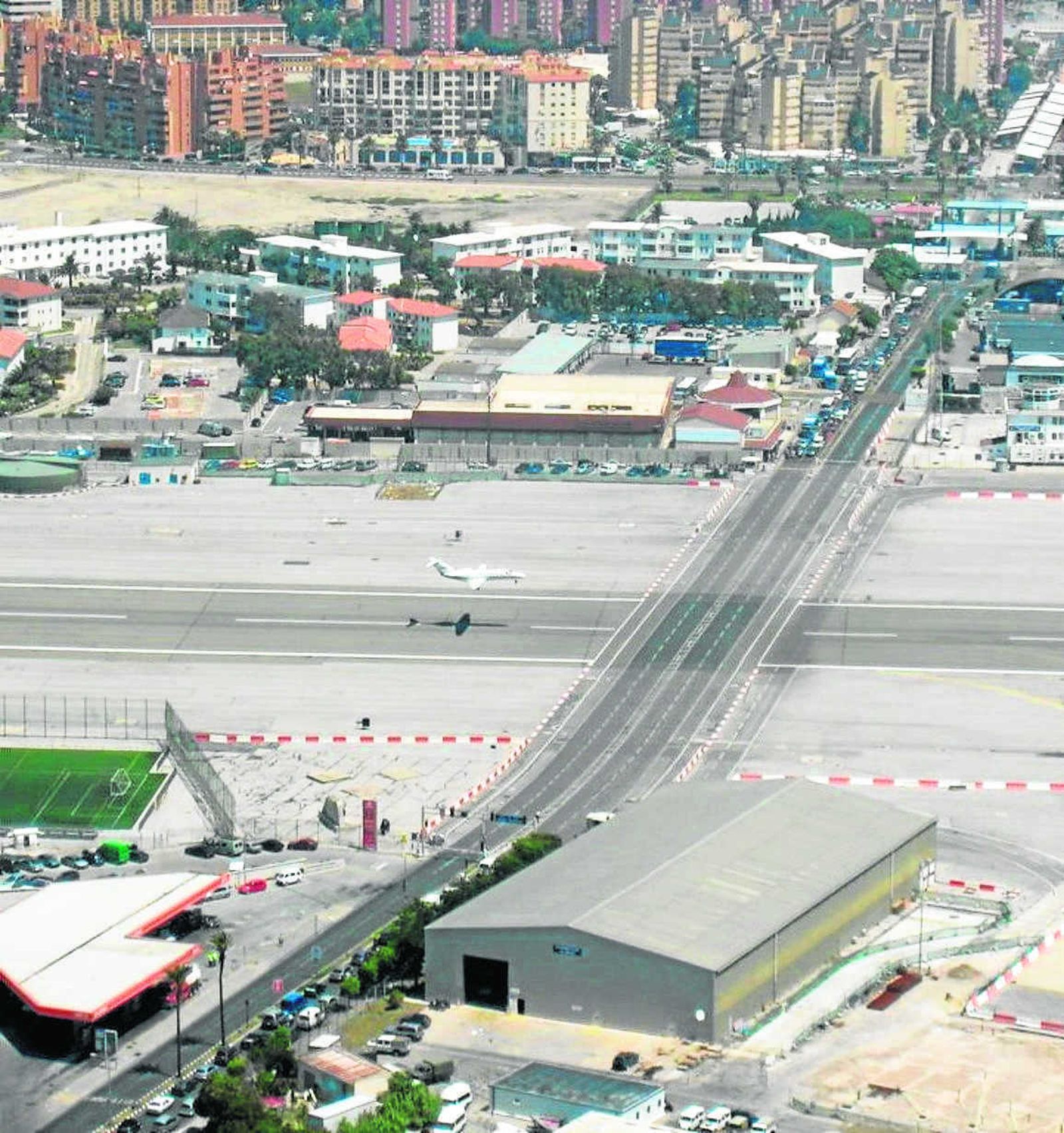 Aeropuerto de Gibraltar, cuya gestión abordará la negociación sobre las consecuencias del Brexit.