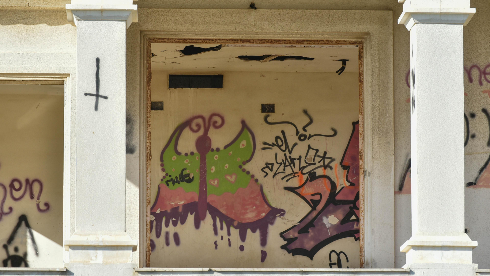 Fotos de la urbanización abandonada en Cortijo Grande, en Los Barrios