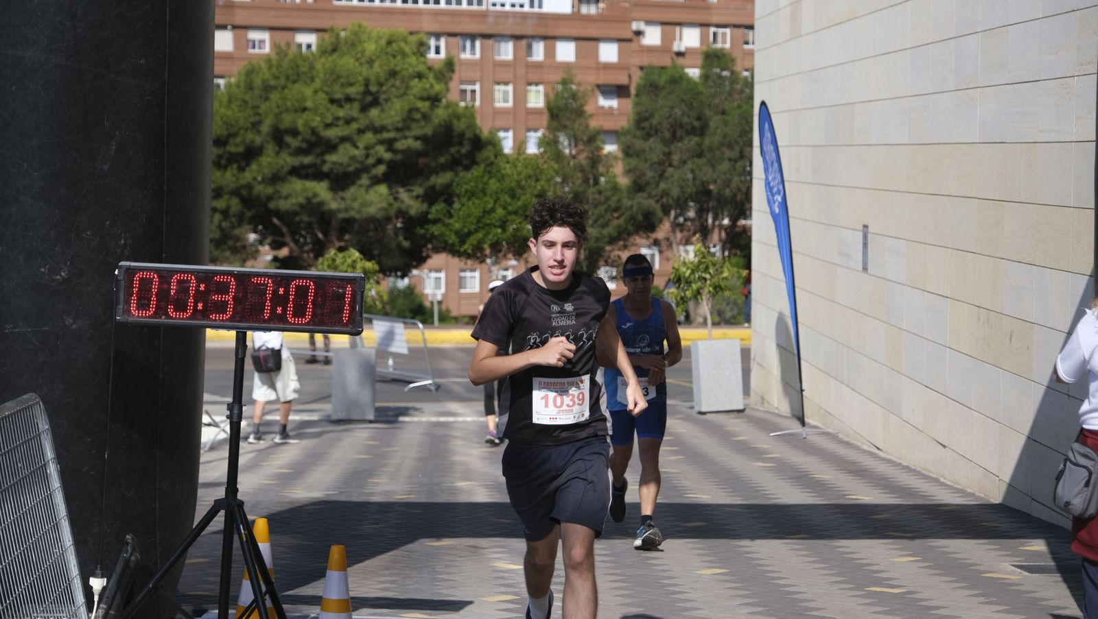 Imágenes de la II Carrera Sin Humo, en Almería
