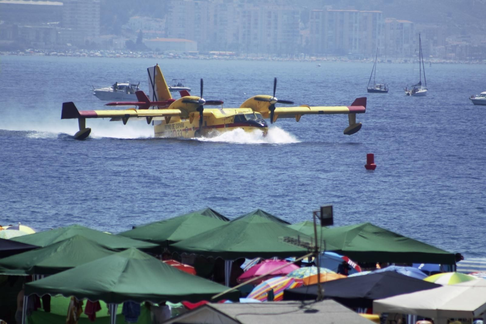 Más de 100.000 personas en el Festival Aéreo de Motril