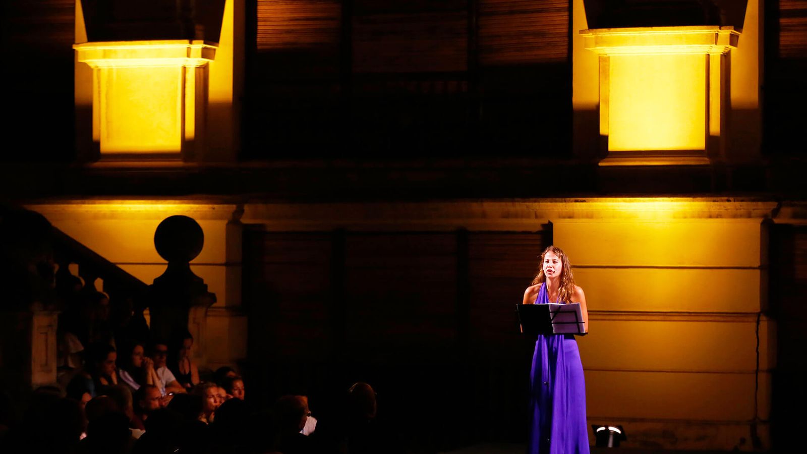 La intérprete durante un momento de la obra 'Leyendo Lorca'.