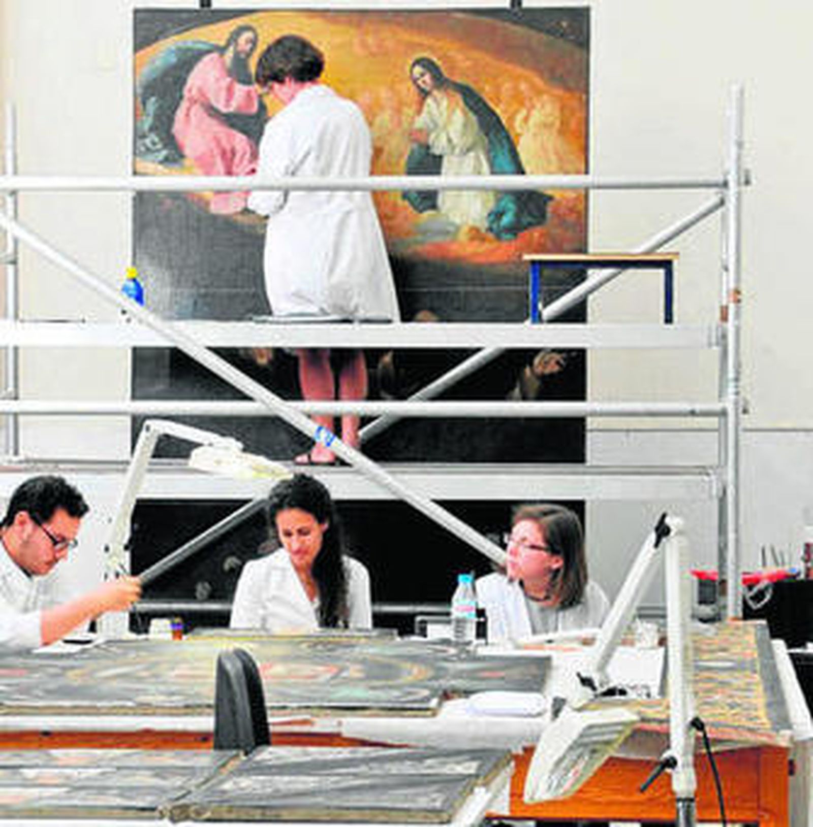 Un momento de la intervención llevada a cabo en esta pieza de Zurbarán, en el IAPH de Sevilla.