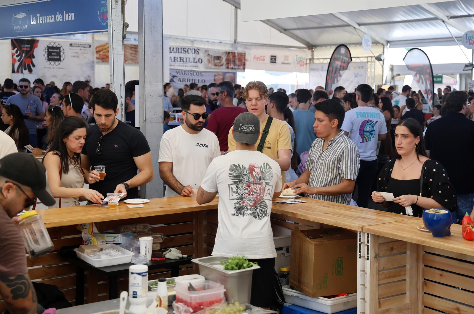 Imágenes de la Feria de la Tapa de Huelva en la mañana del domingo