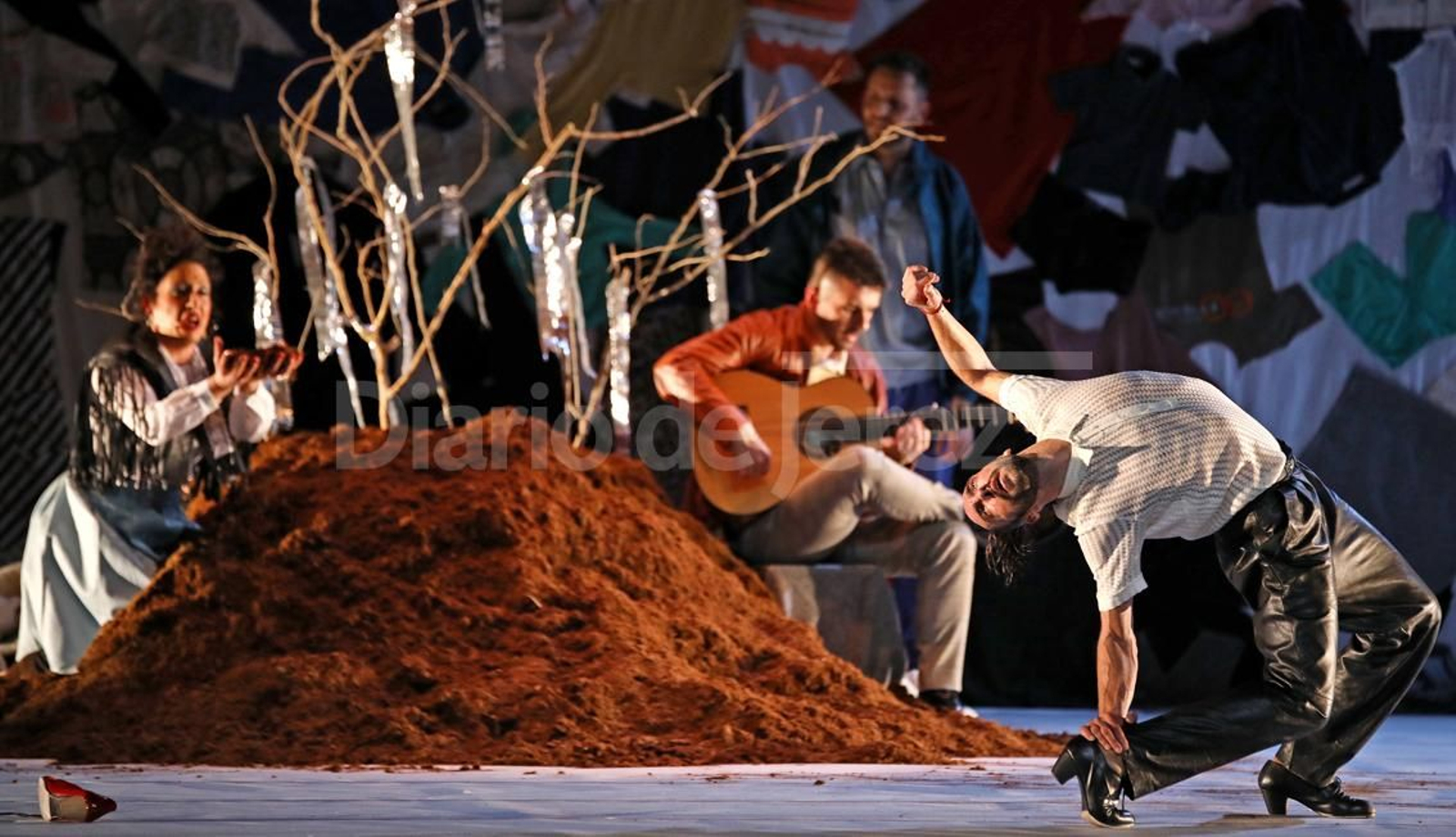 Imágenes del espectáculo 'Sombra efímera' de Eduardo Guerrero