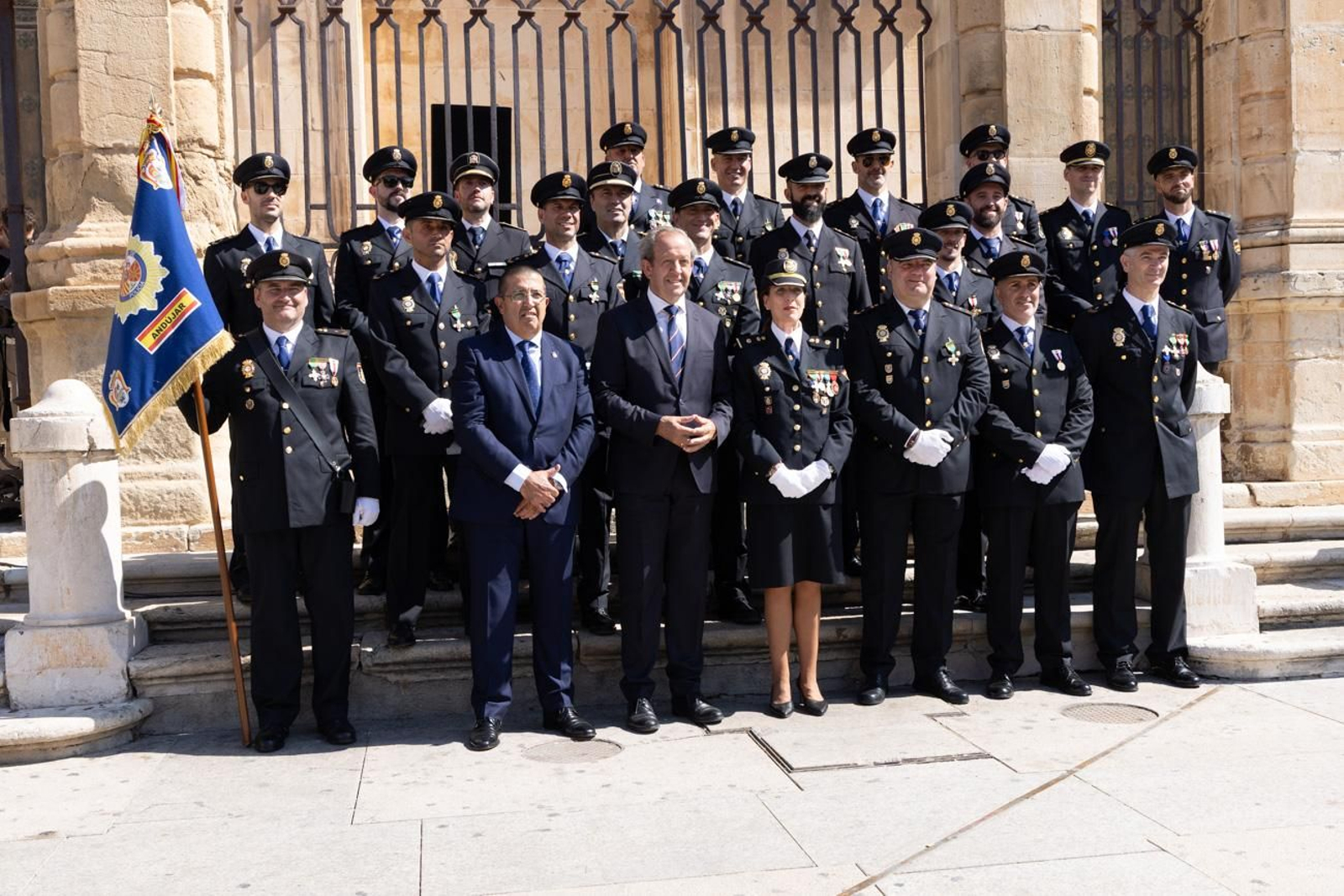 Acto por el día de la Policía Nacional, con motivo de la festividad los Santos Ángeles Custodios