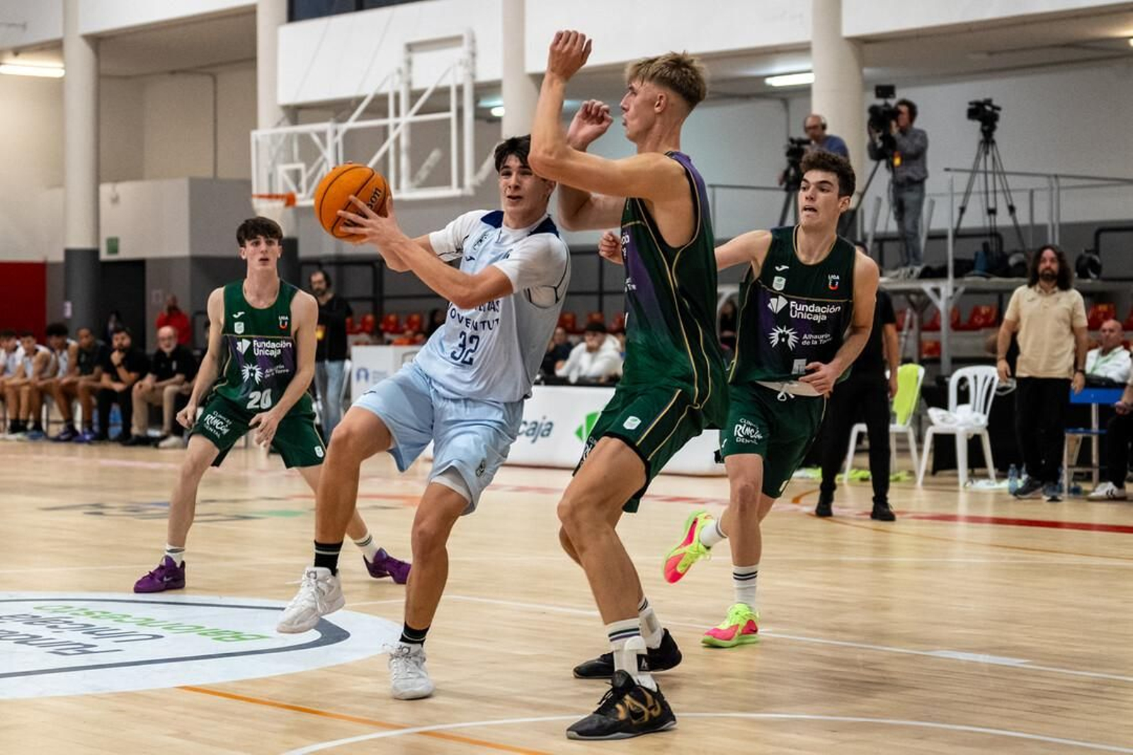 Liga U22: El Unicaja cae ante el Joventut tras un cruel final (71-77)