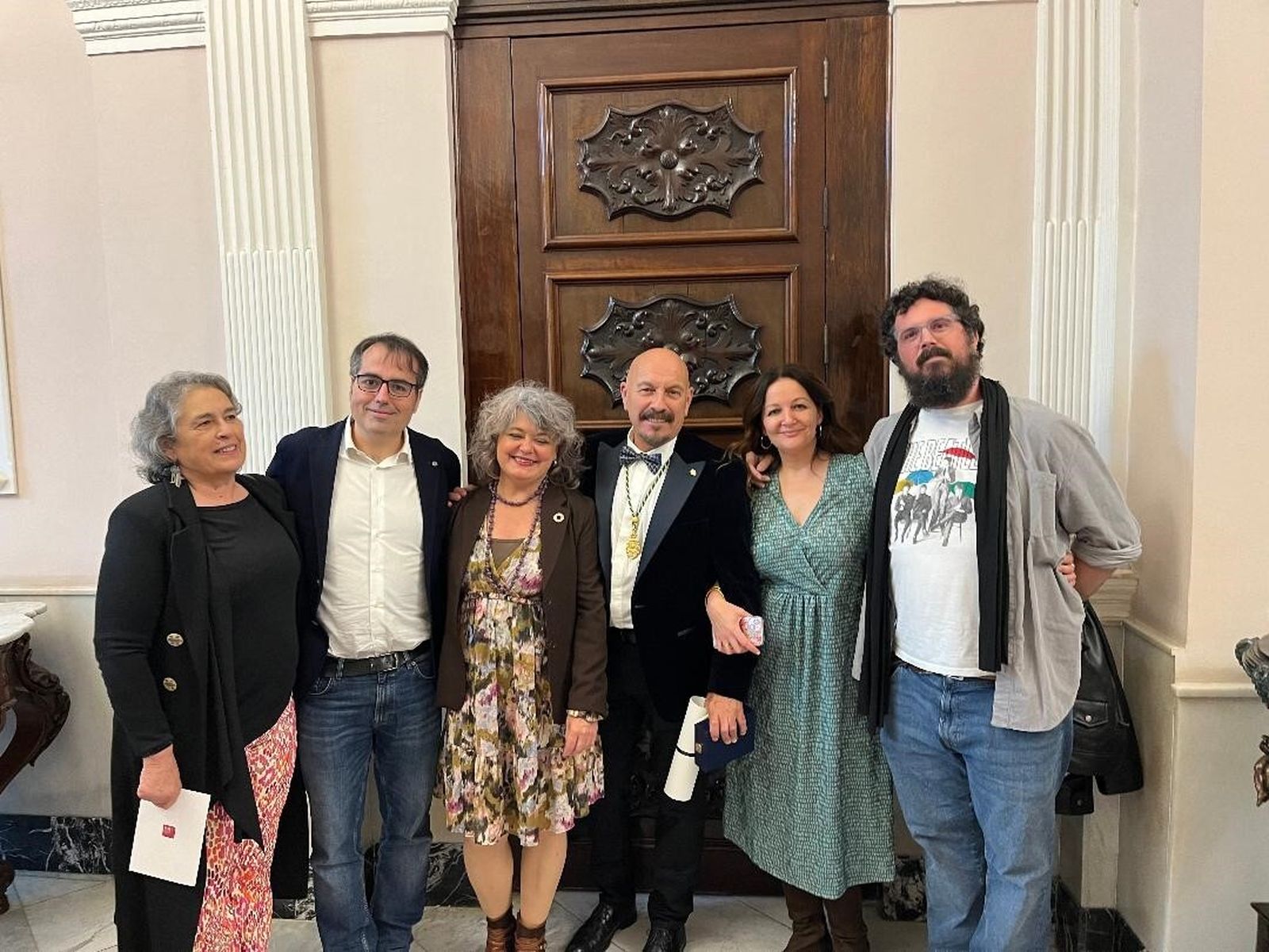 Carmen Bustamante, Luis García Gil, Blanca Flores, Javier Ruibal, Carmen Paúl y Fernando Lobo.