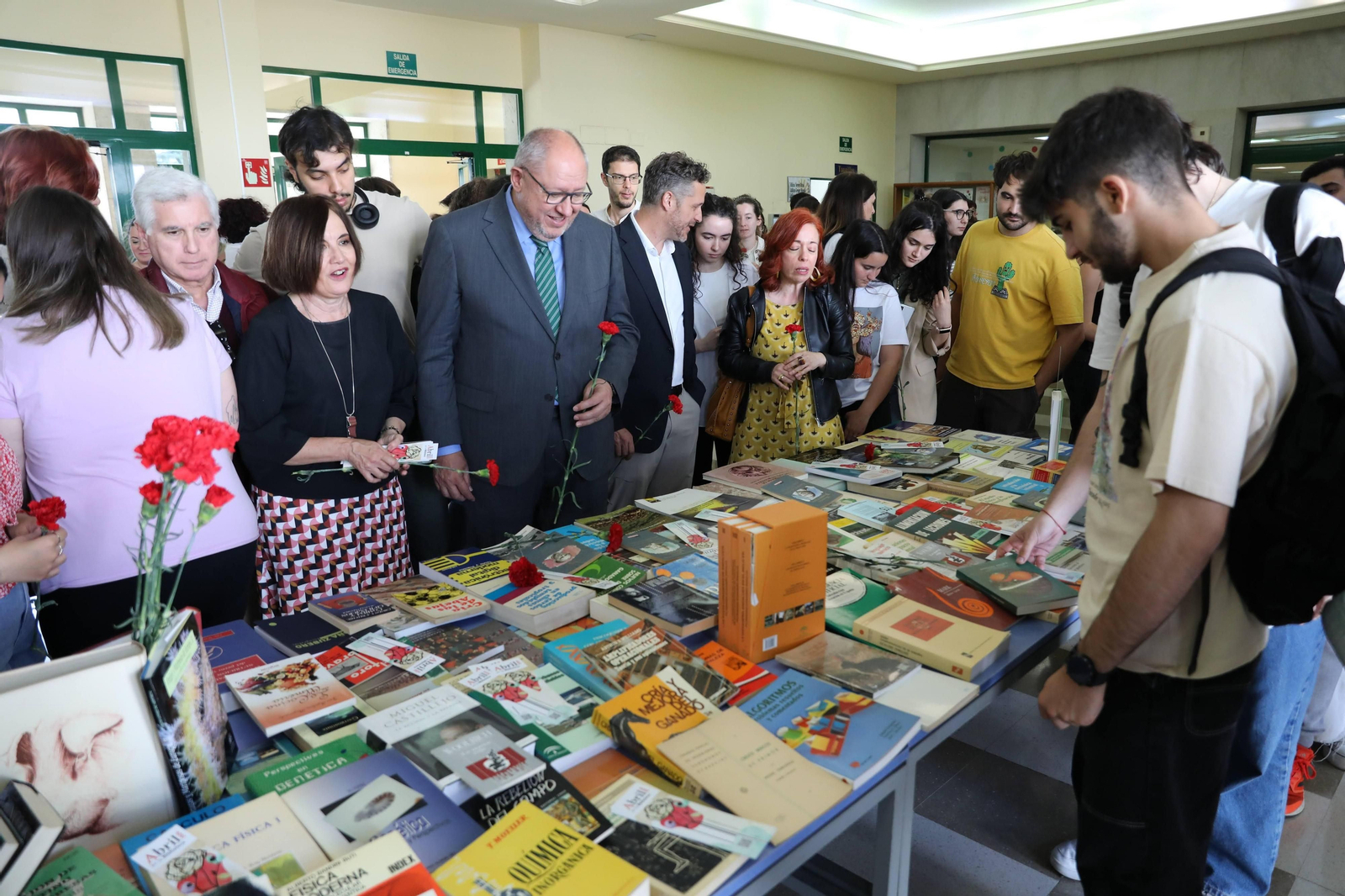 La Universidad de Córdoba celebra el Día del Libro, en imágenes