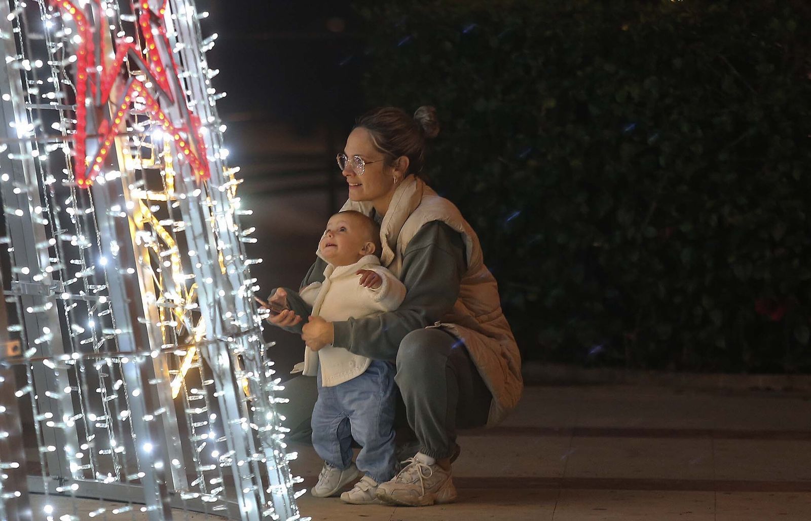 El alumbrado navideño de Los Barrios, en imágenes