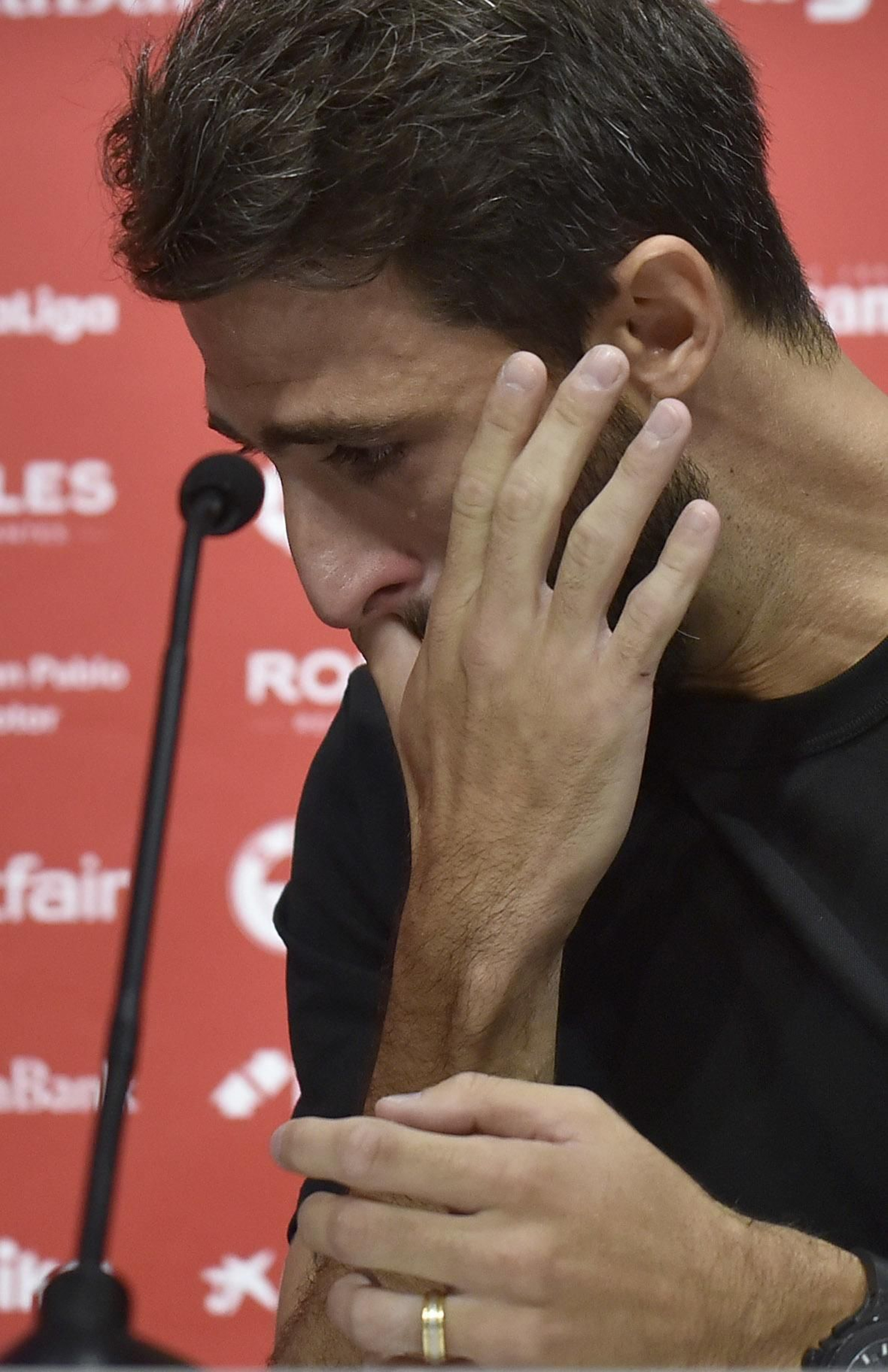 Las imágenes de la emotiva despedida de Nico Pareja del Sevilla