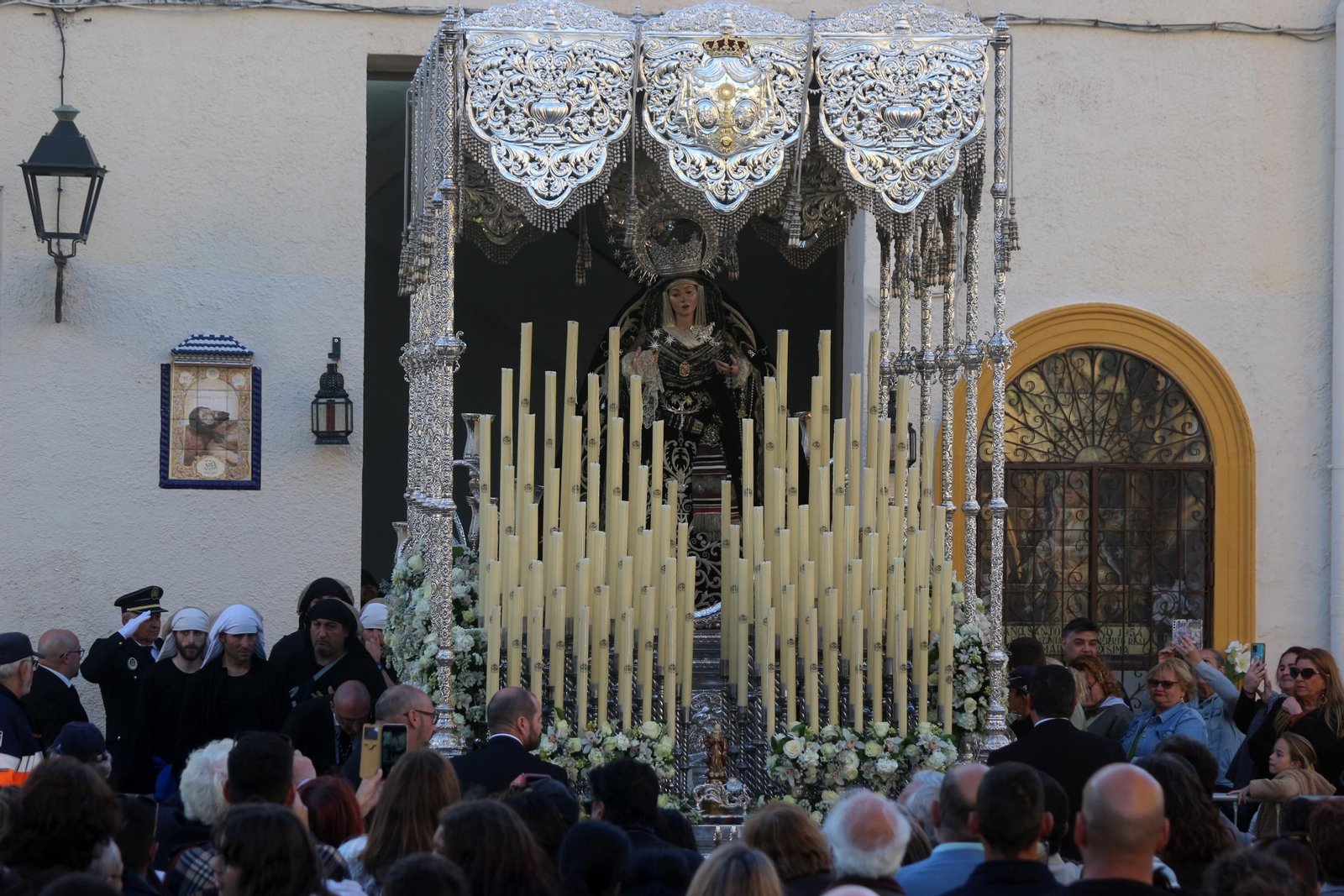 Las imágenes del Viernes Santo en Puerto Real 2023: Soledad