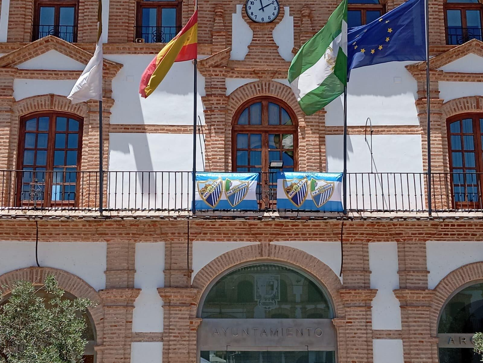 Los ayuntamientos de la provincia con el Málaga CF por bandera