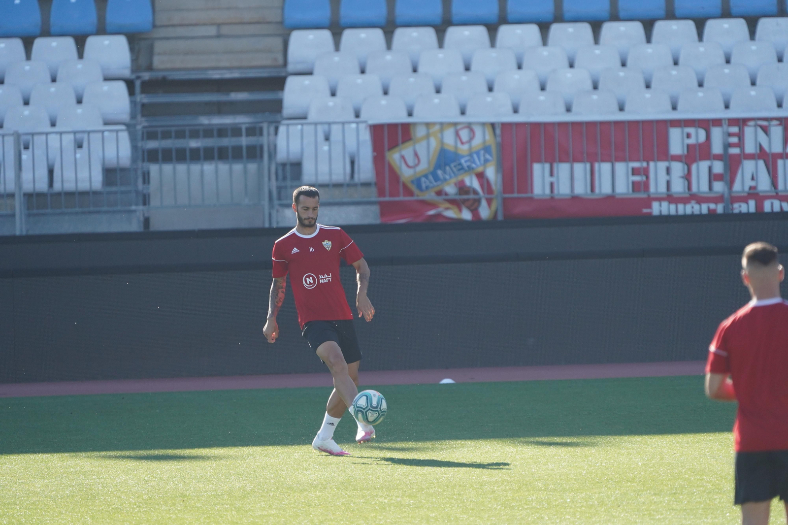 Entrenamiento del Almería (jueves 11)