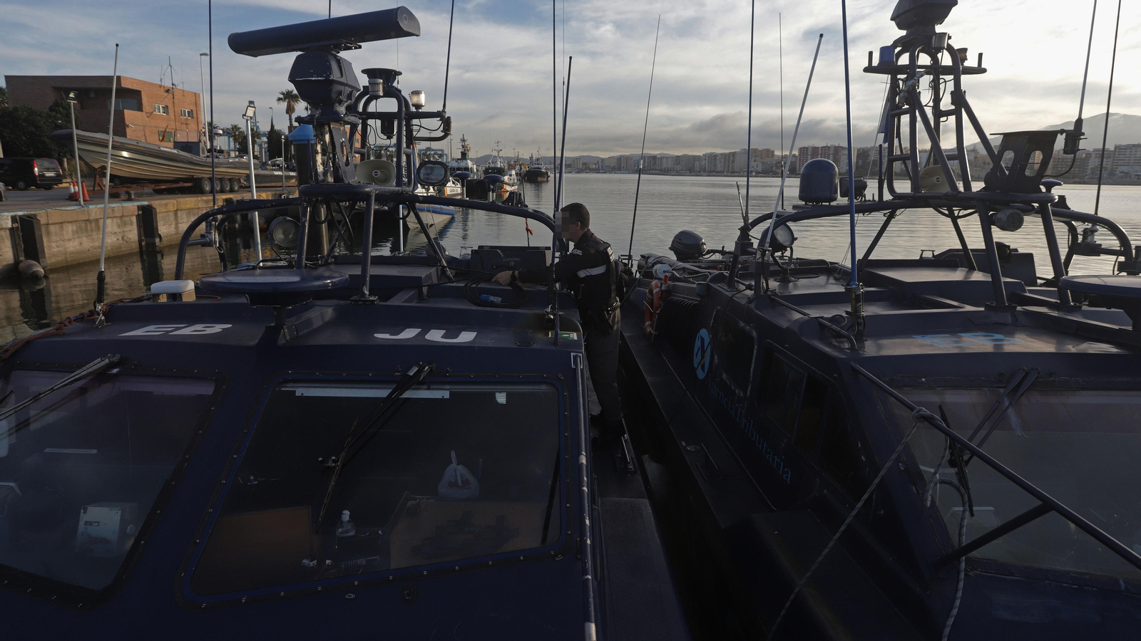Patrulla en el Águila 2 de Vigilancia Aduanera
