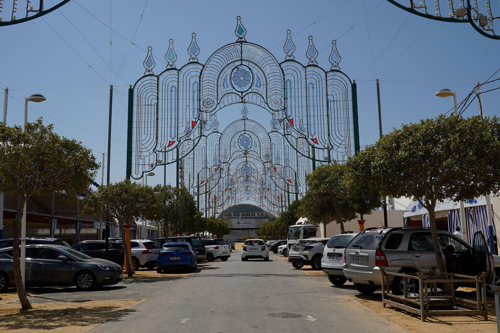 La calle Punta del Sebo del recinto ferial. La calle Punta del Sebo del recinto ferial.