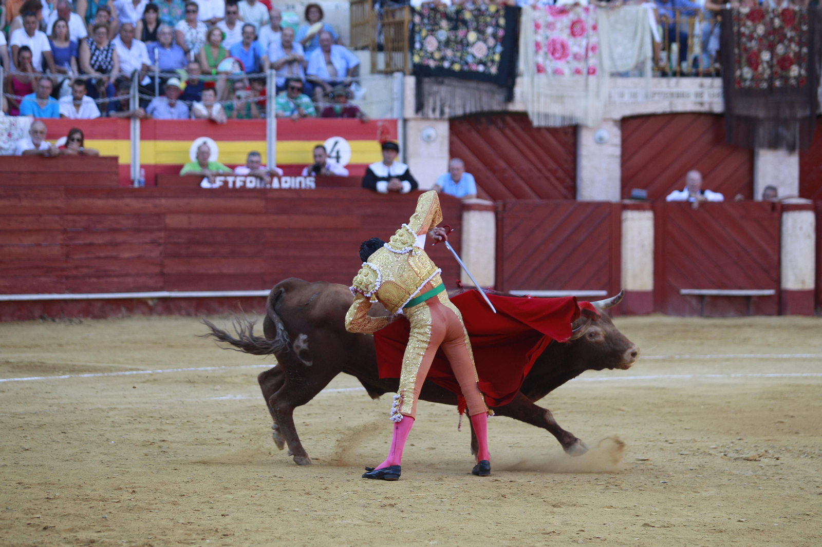 Triunfo del diestro Emilio de Justo en la Corrida de Toros de la Feria de Almería 2023