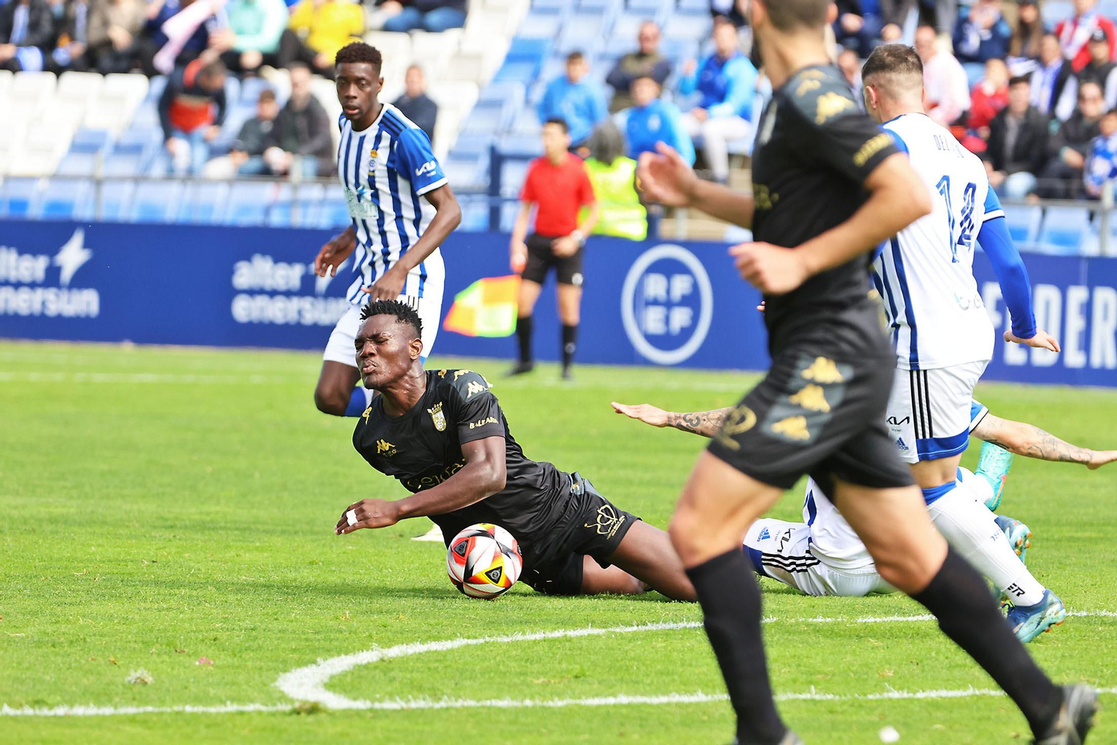 Imágenes del encuentro entre el Recreativo de Huelva y la AD Ceuta FC