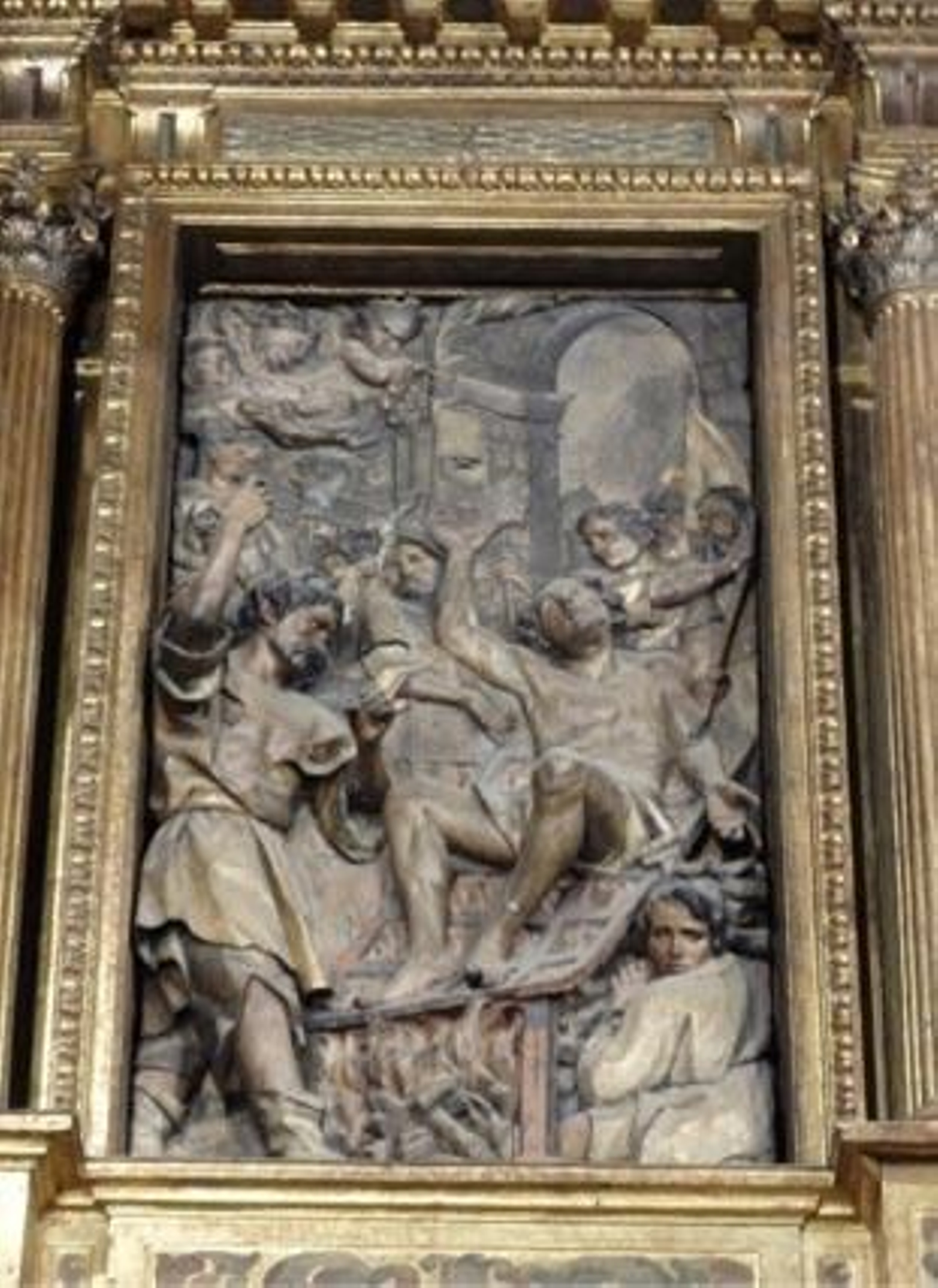 Detalle del polvo acumulado en una de las imágenes.