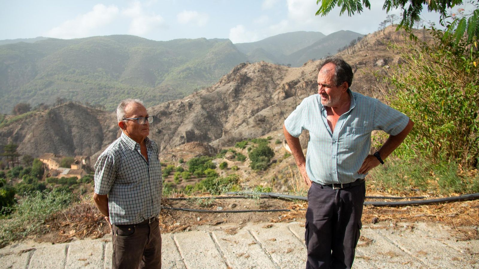 Antonio y Marcos en la finca