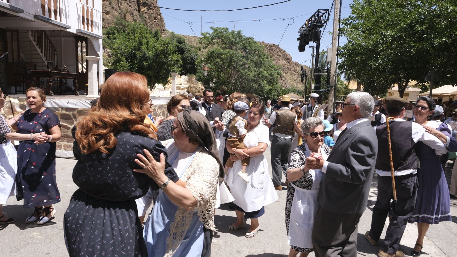 Imágenes de la recreación histórica Canteros y Caciques de Macael
